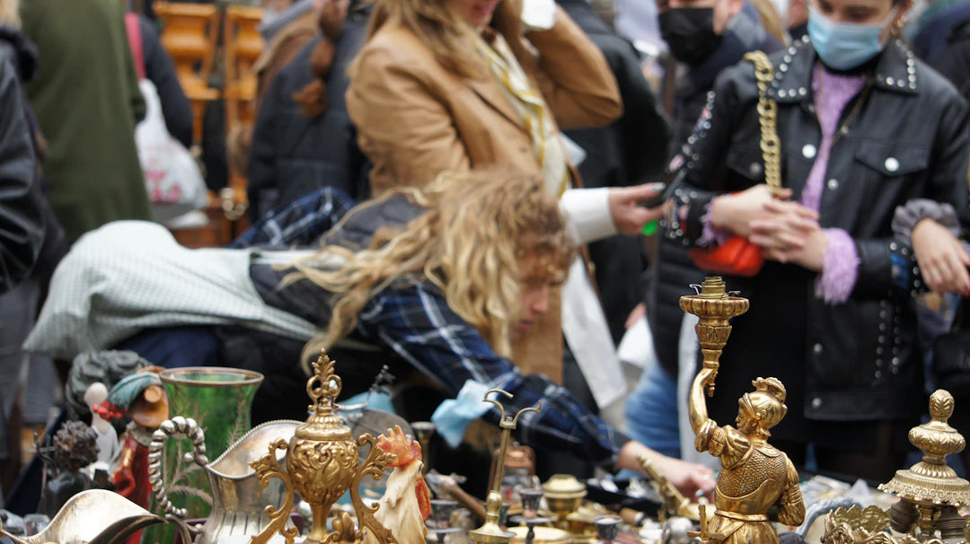 Celebrating Vintage Community Events and Collectible Fairs