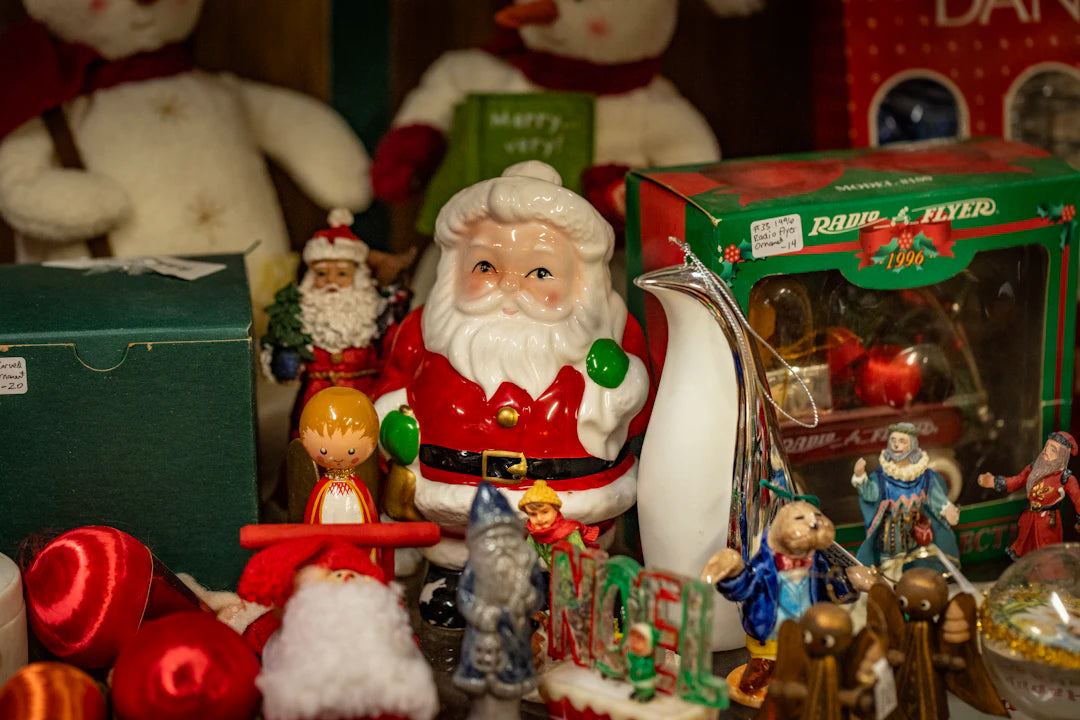 Nostalgic Holiday Decor with Vintage Collectibles