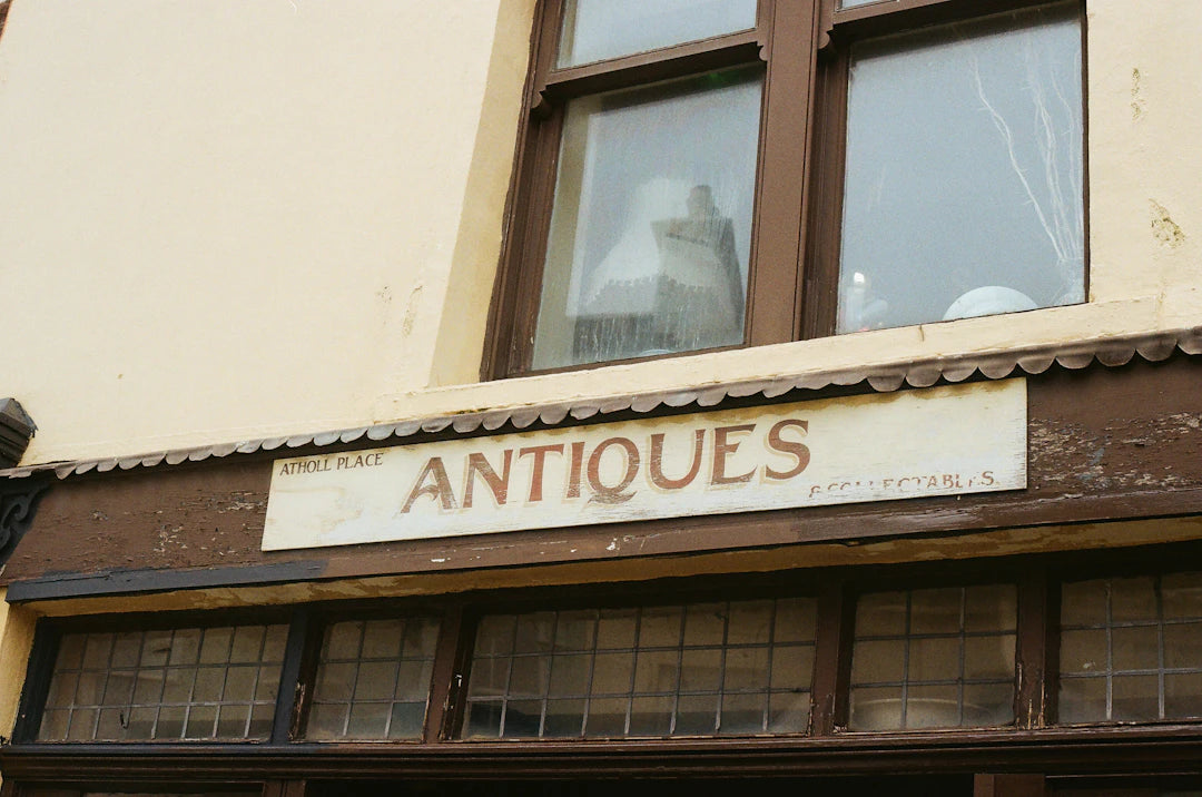 Discovering Vintage Collectibles Market Trends Unveiled