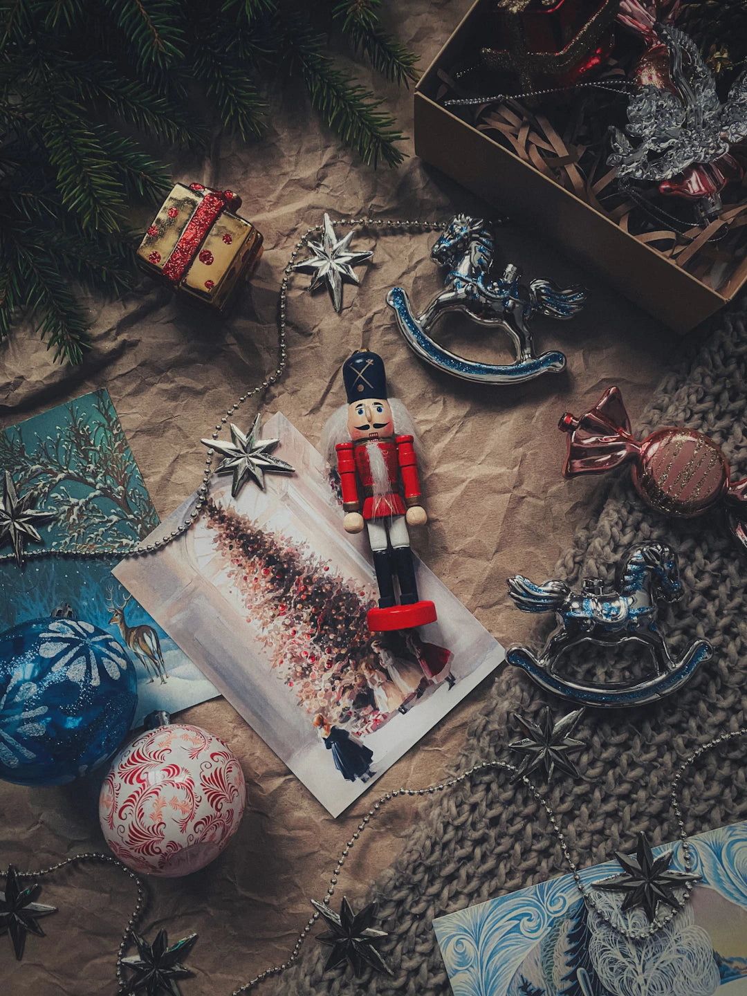 Charming Vintage Christmas Decor to Brighten Your Holidays