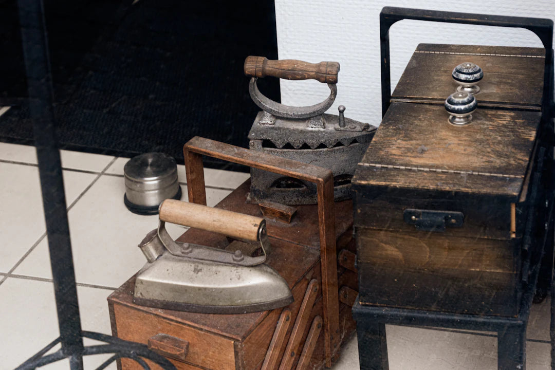 Host the Ultimate Vintage Collectibles Swap Meet