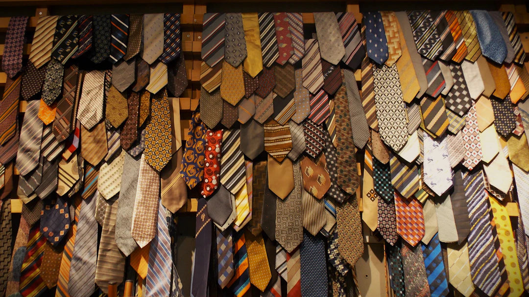 Stylish Vintage Neck Ties for Classic Fashion Enthusiasts