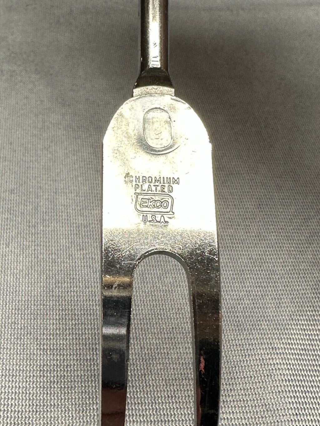 EKCO Stainless Steel Meat/Serving Fork Cream /w Gold Flecked Handle 13” USA Vtg