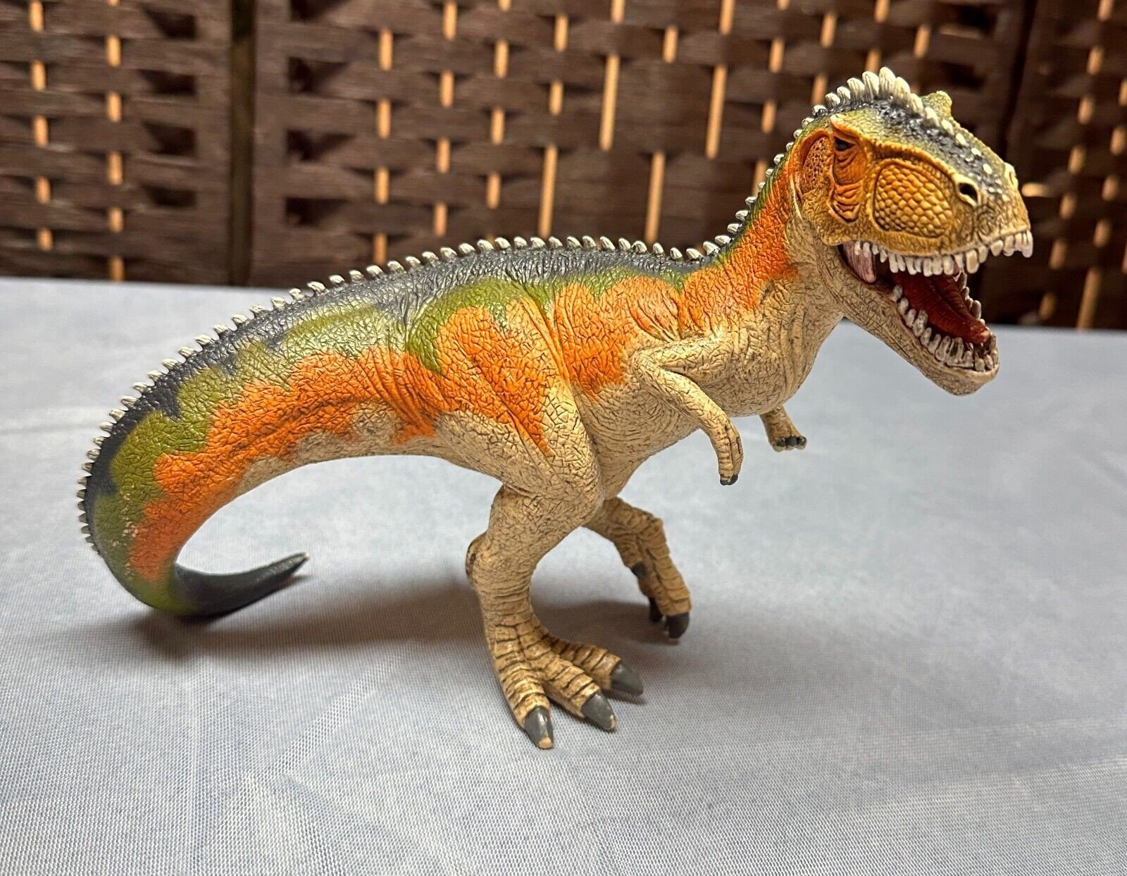 Schleich T-Rex Movable Jaw Action Figure D-73527 9"x6.5"T Excellent Condition