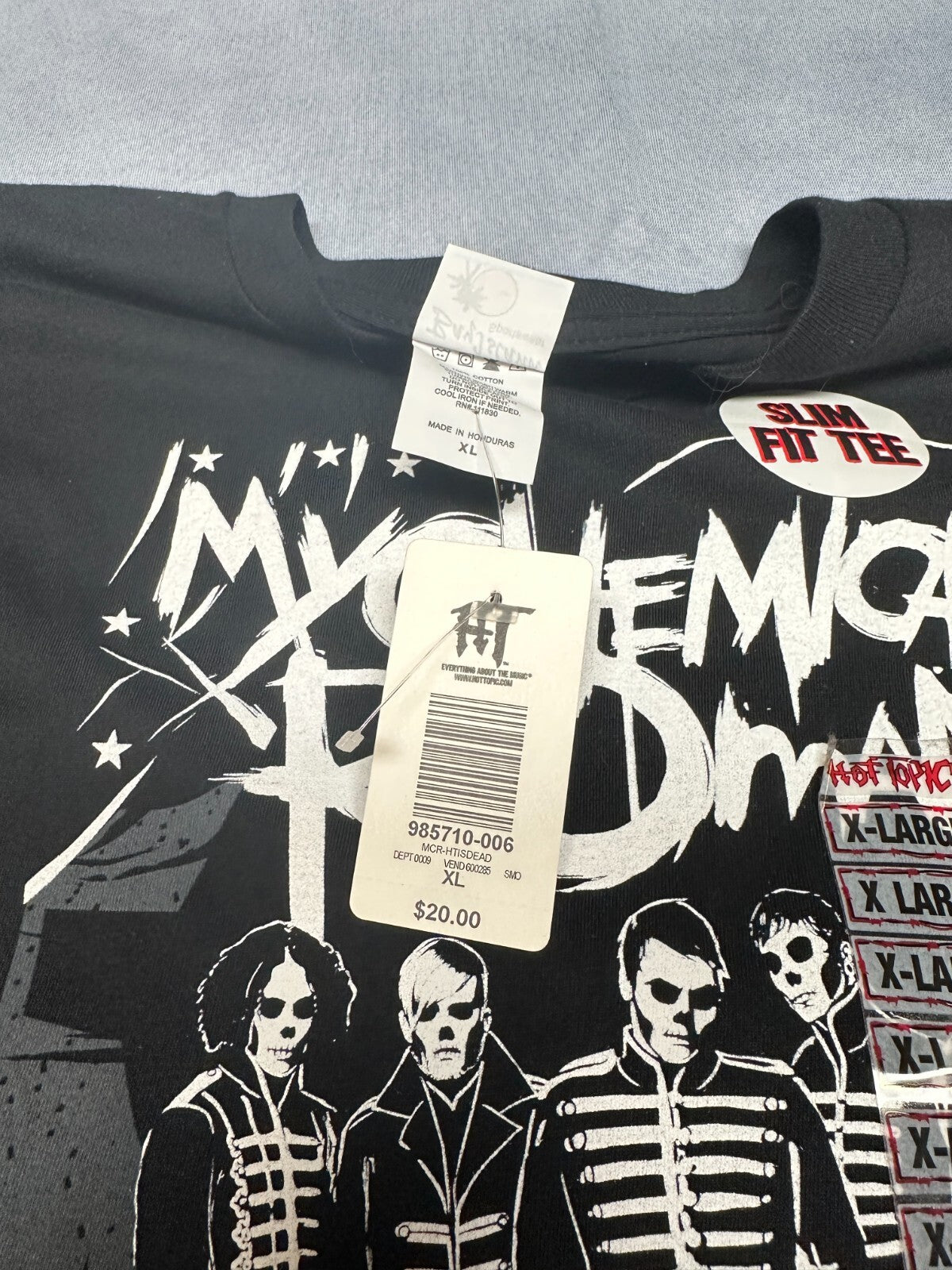 RARE Deadstock My Chemical Romance T-Shirt XL Y2K Black Parade Is Dead NWT