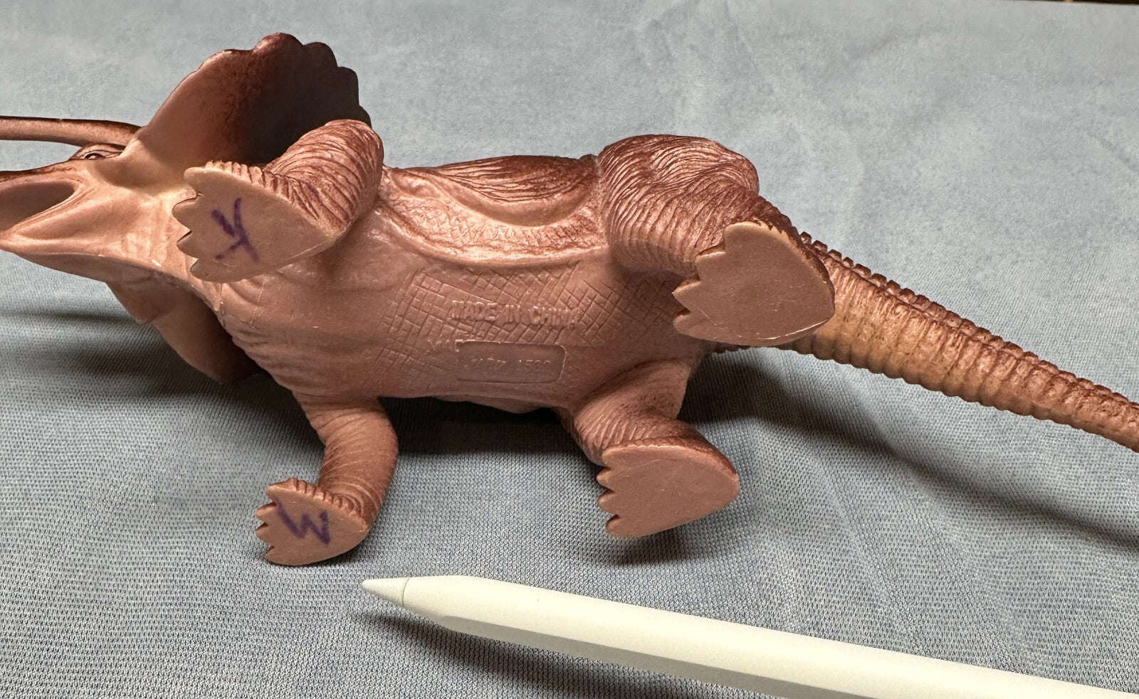 Jurassic Triceratops Toy Figure Animated Dinosaur Model Kids Toys JARV 1532