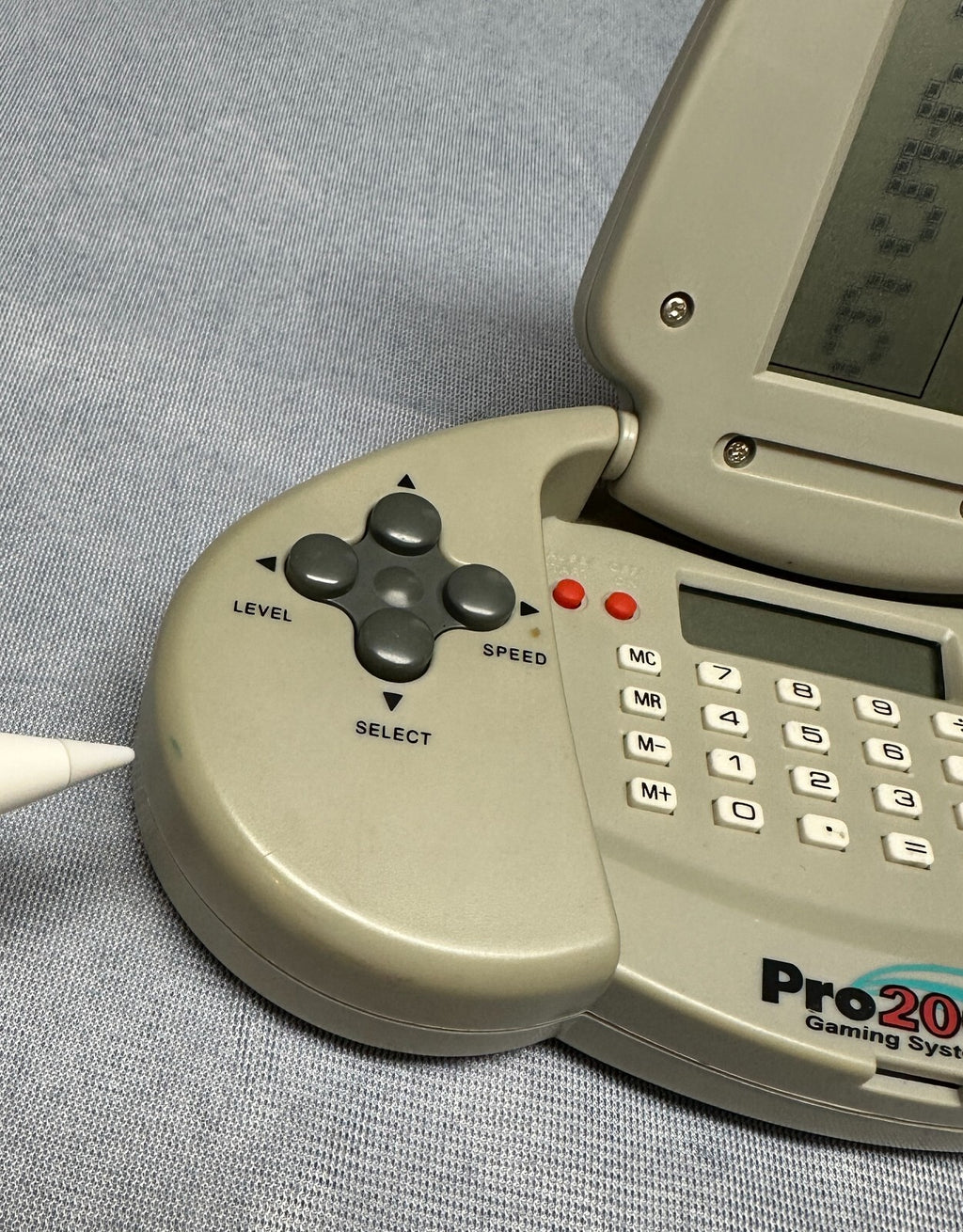 Vintage Kids Video Game Pro 200 Handheld Gaming System *Works*