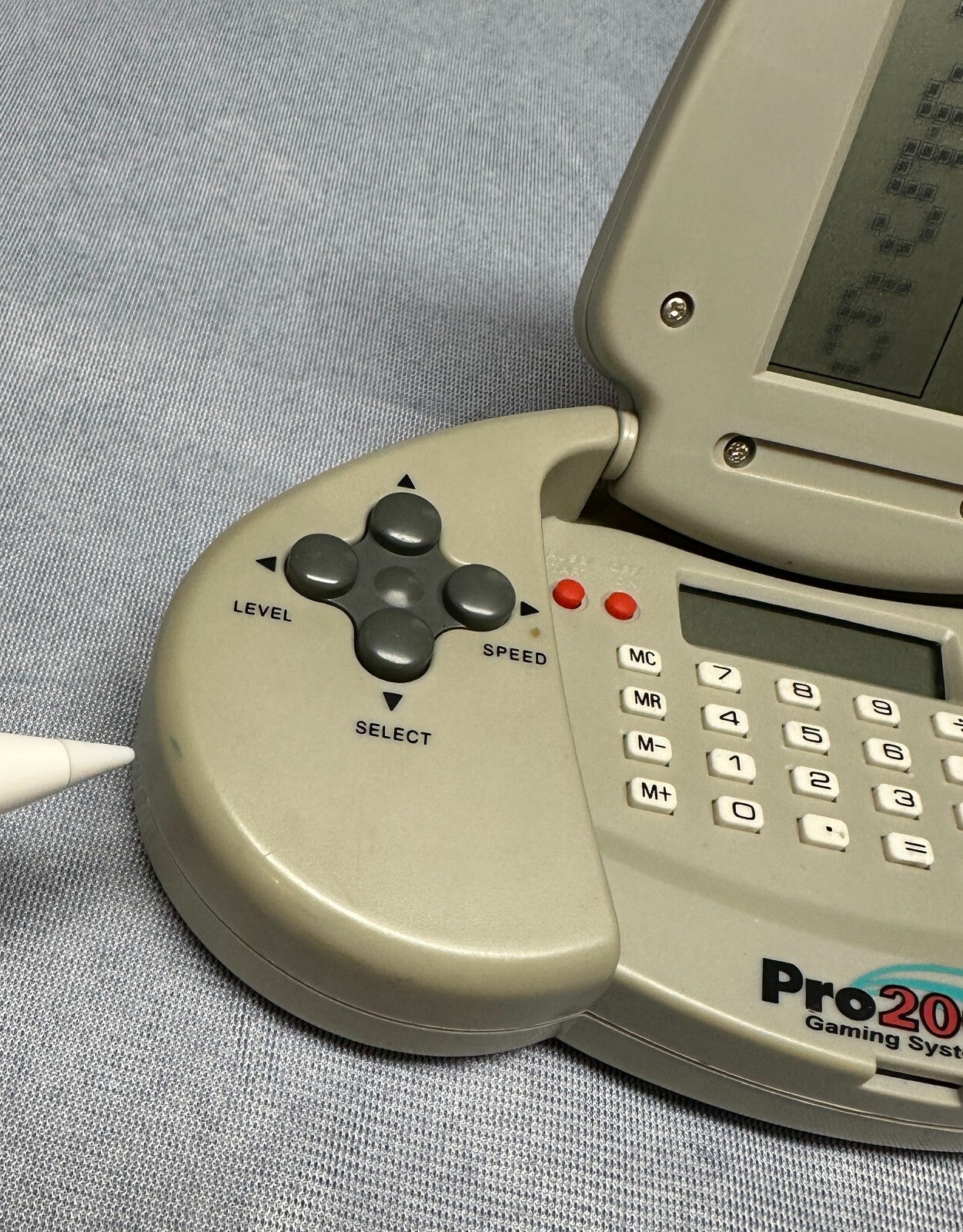 Vintage Kids Video Game Pro 200 Handheld Gaming System *Works*