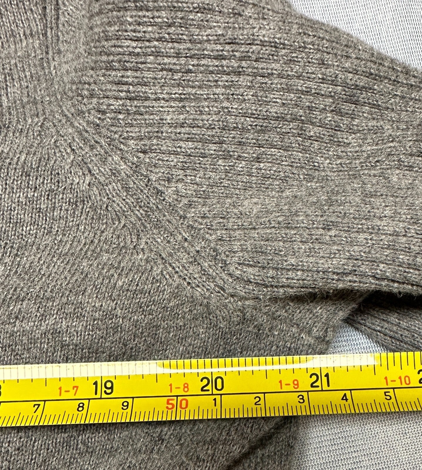 Michael Kors Mens Gray Turleneck 4-Button Sweater Great Condition Large