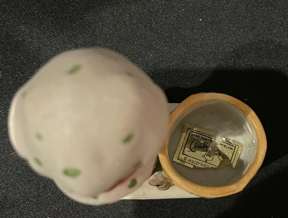 JASCO 1978 Christmas Luvkins Grandma Kitten Yarn Votive Candle Holder Figurine