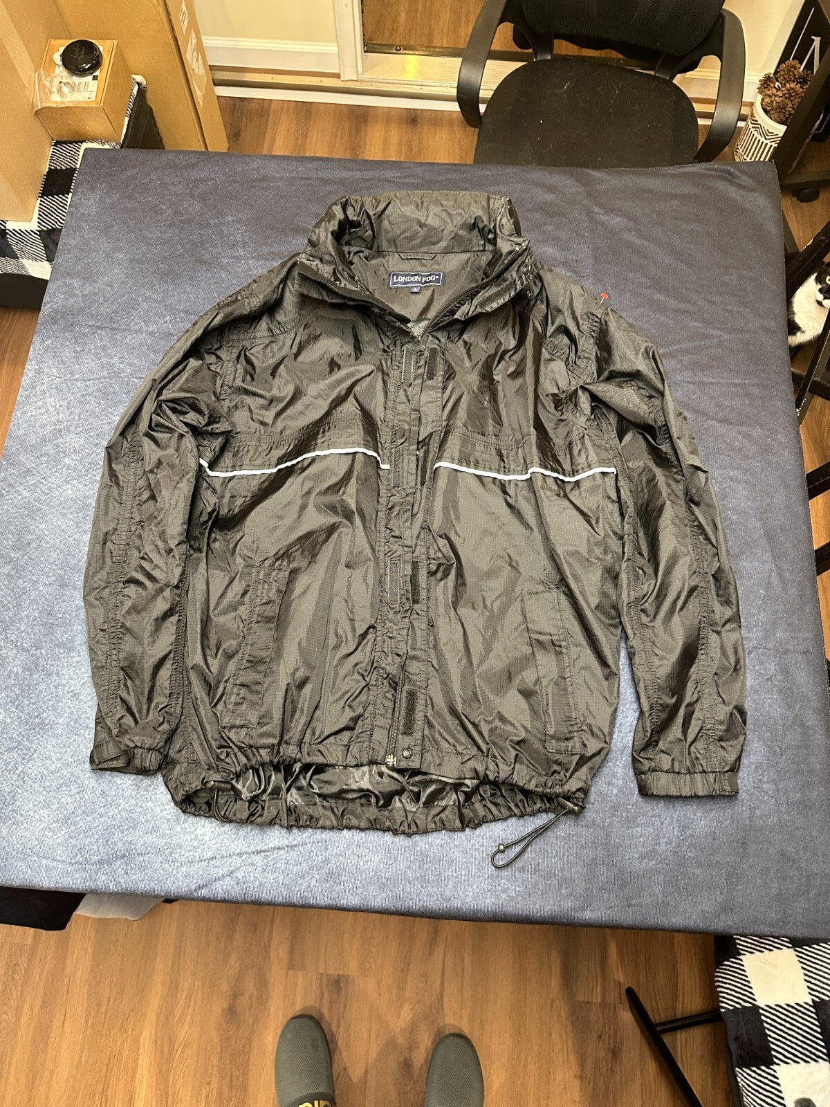 Mens London Fog Black with Grey Stripe Lightweight Jacket Windbreaker Size Large