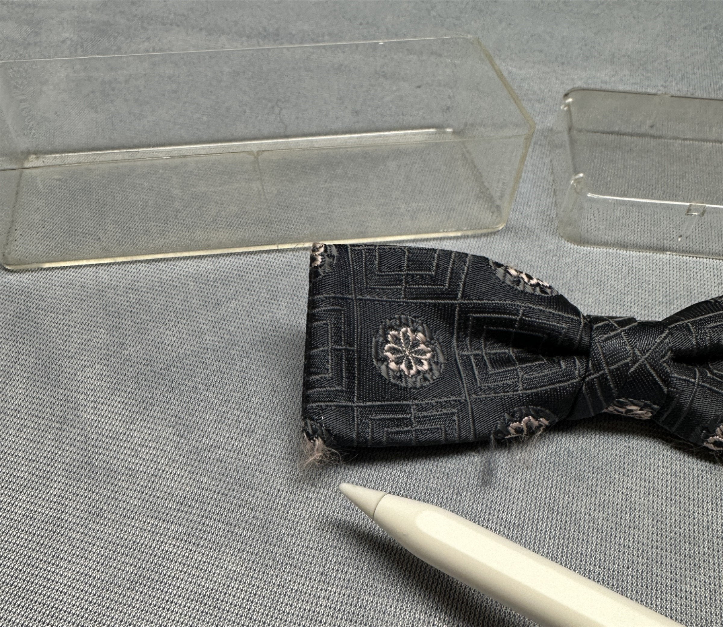 Vintage London Beau Rayon USA Clip-On Bow Tie Mens