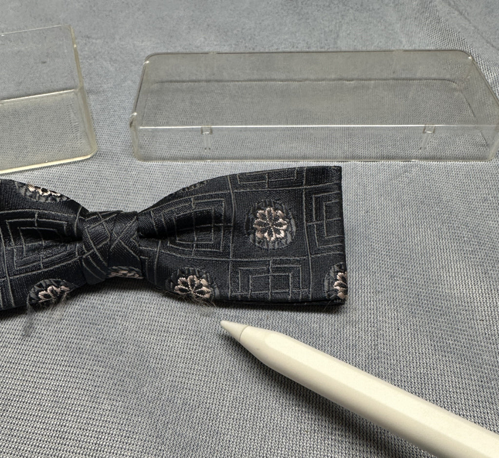 Vintage London Beau Rayon USA Clip-On Bow Tie Mens