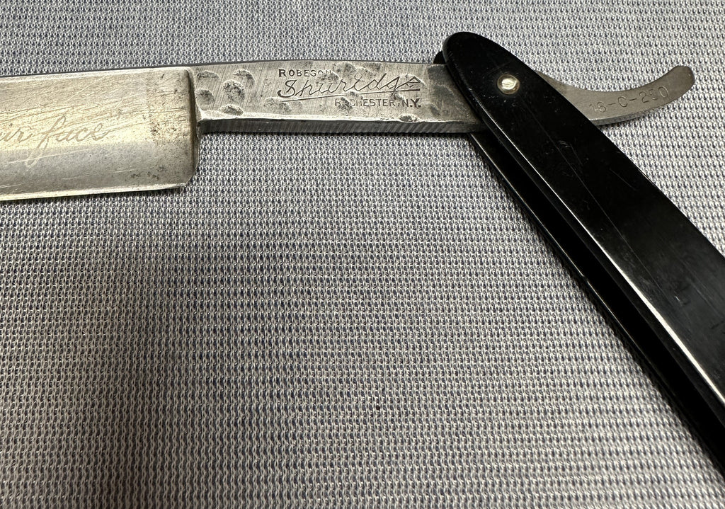 Robeson Shuridge NY The Razor That Fits Your Face