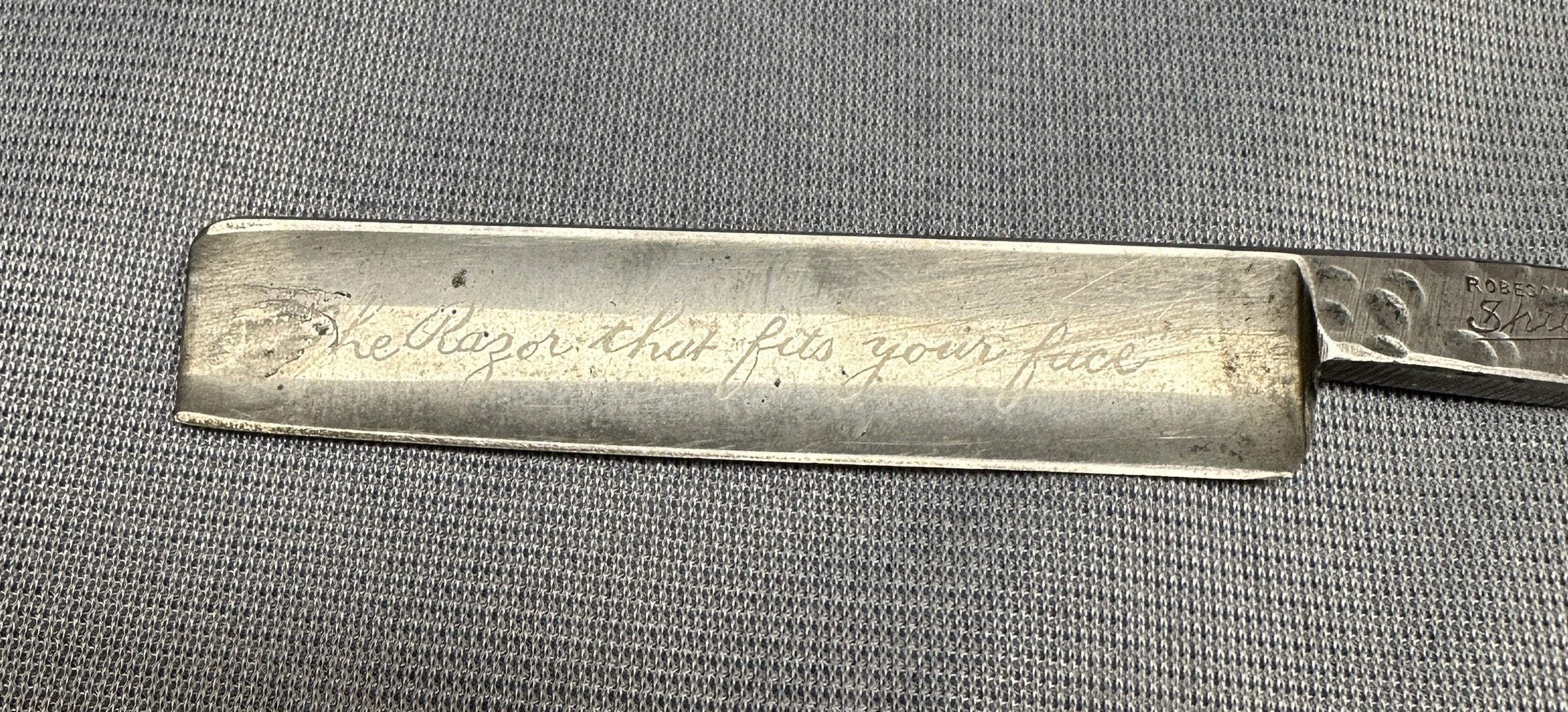 Robeson Shuridge NY The Razor That Fits Your Face