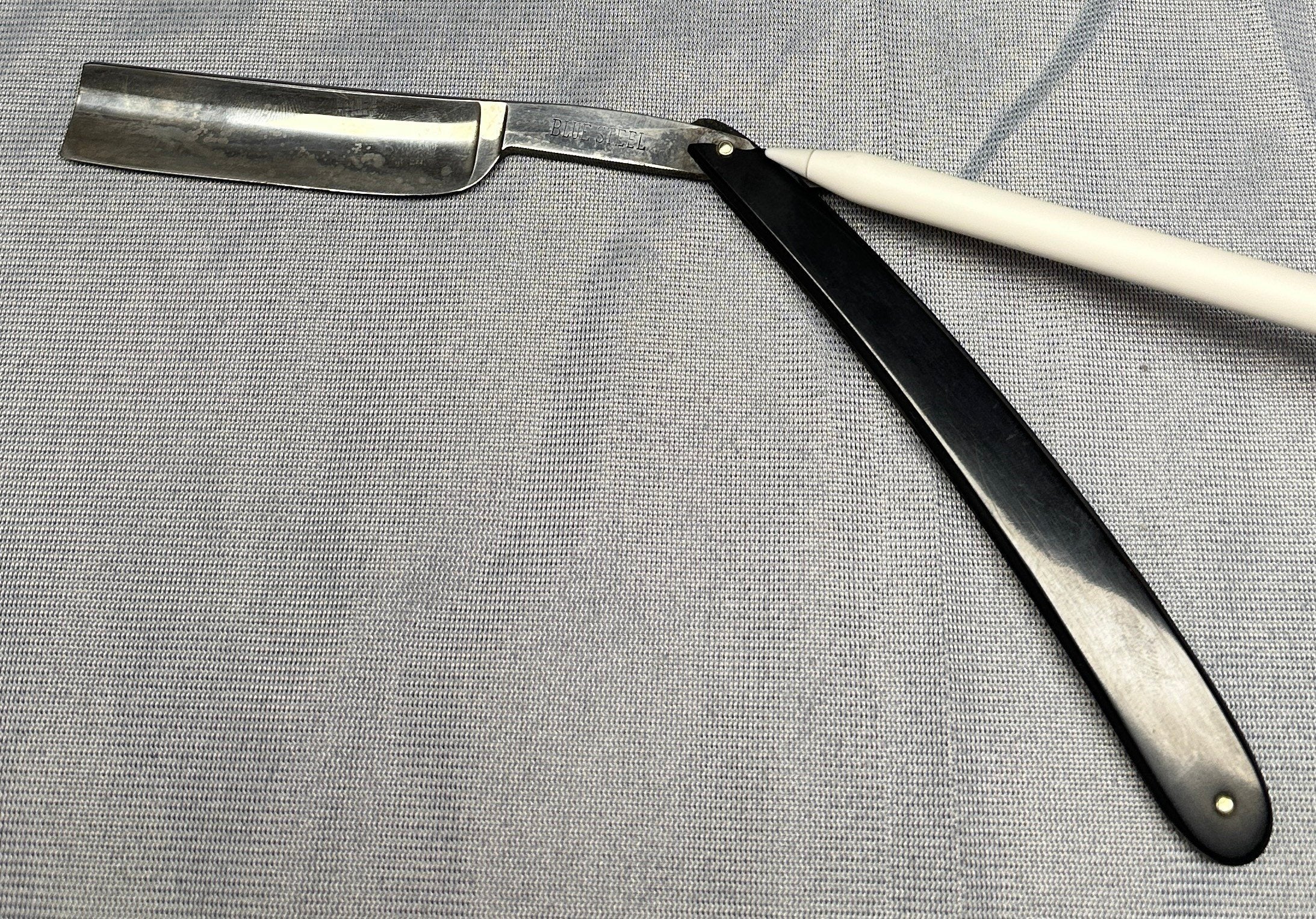 Vintage Straight Razor Shaving Blade Barber Collectible Antique Shave Tool