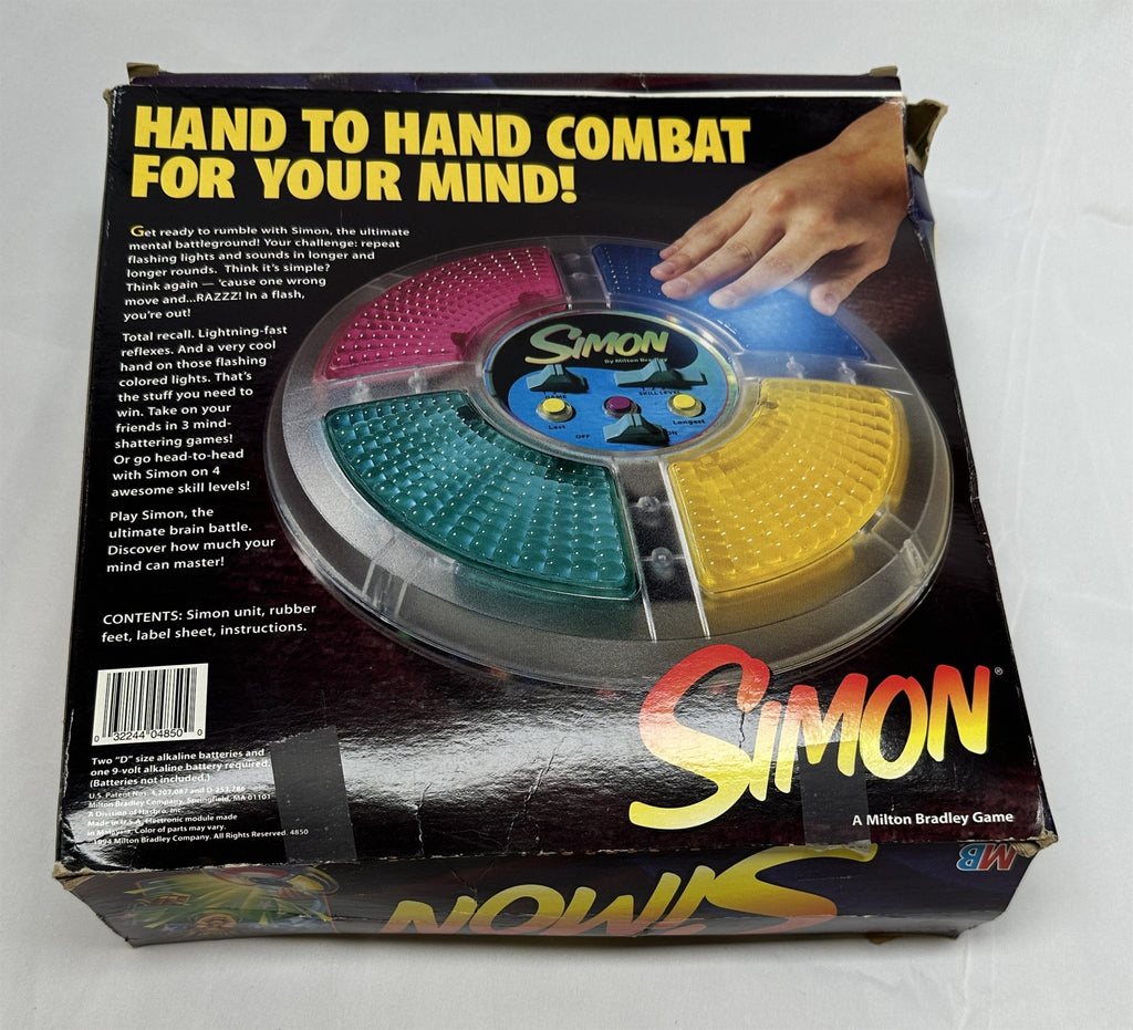 Vintage Milton Bradley Simon The Ultimate Brain Battle *Speakers Do Not Work*