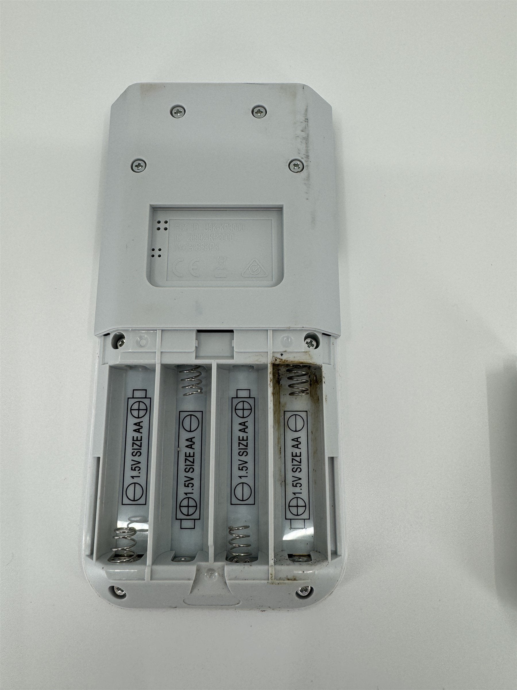 SimpliSafe SSKP3 Keypad for Arming/Disarming/Panic *CORROSION SEE DESC*