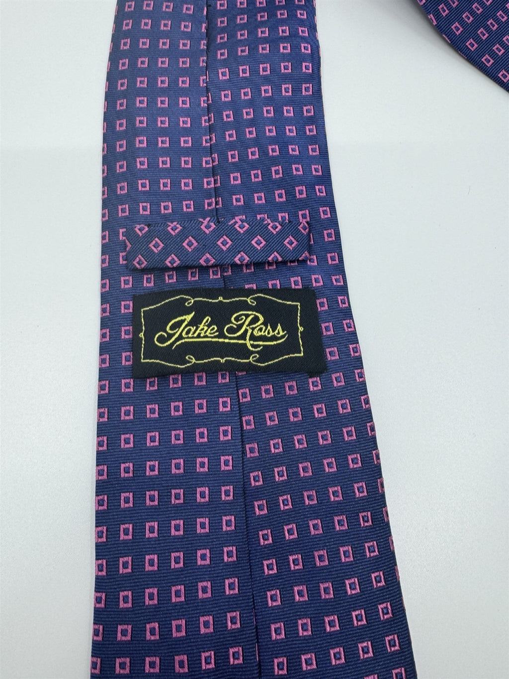 Jake Ross Hand Made 100% Silk Mens Neck Tie Navy Blue /w Pink Geo Squares NWOT