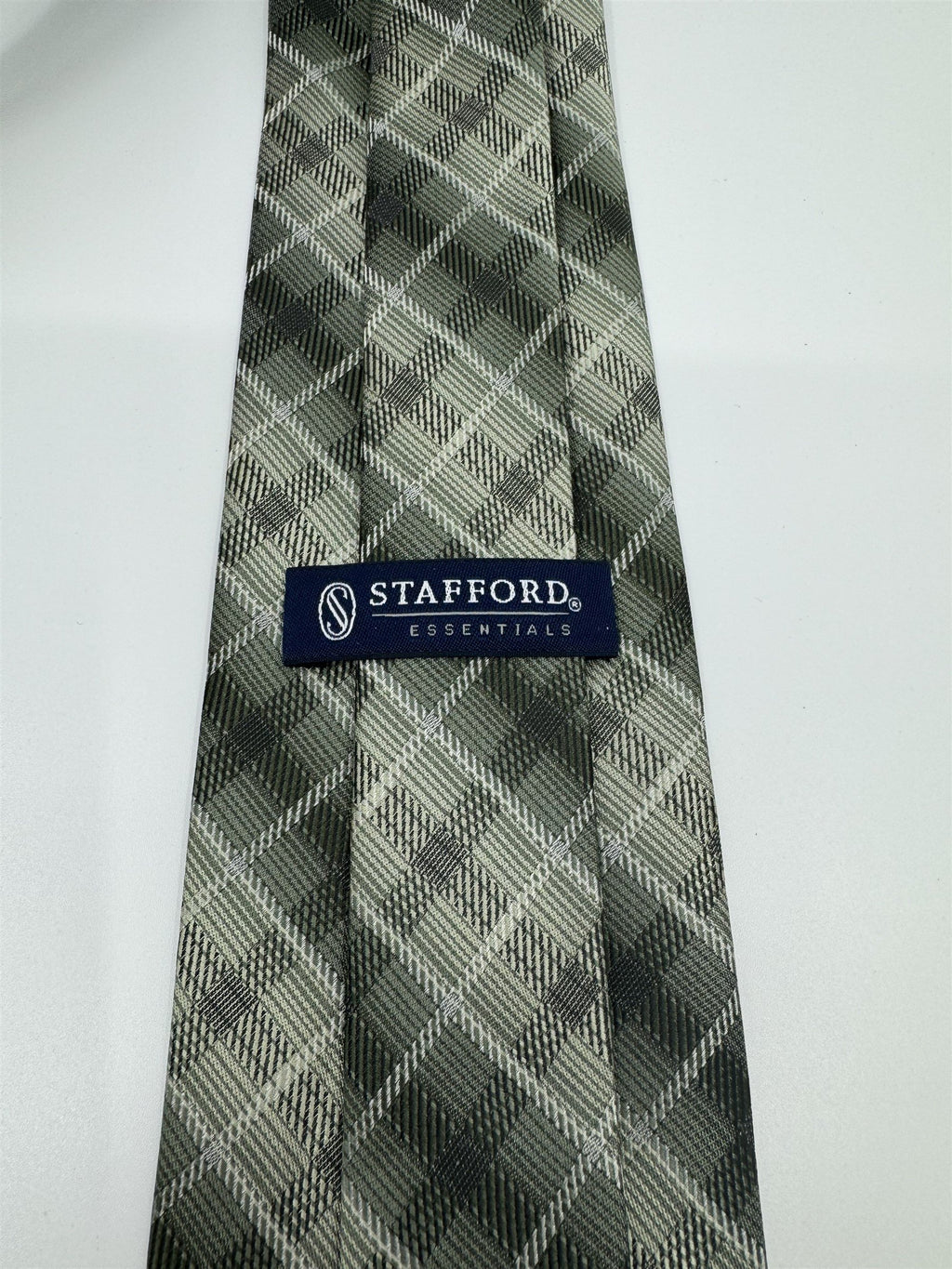 Stafford Essentials Green Square Plaid Print 100% Polyester Mens Neck Tie NWOT