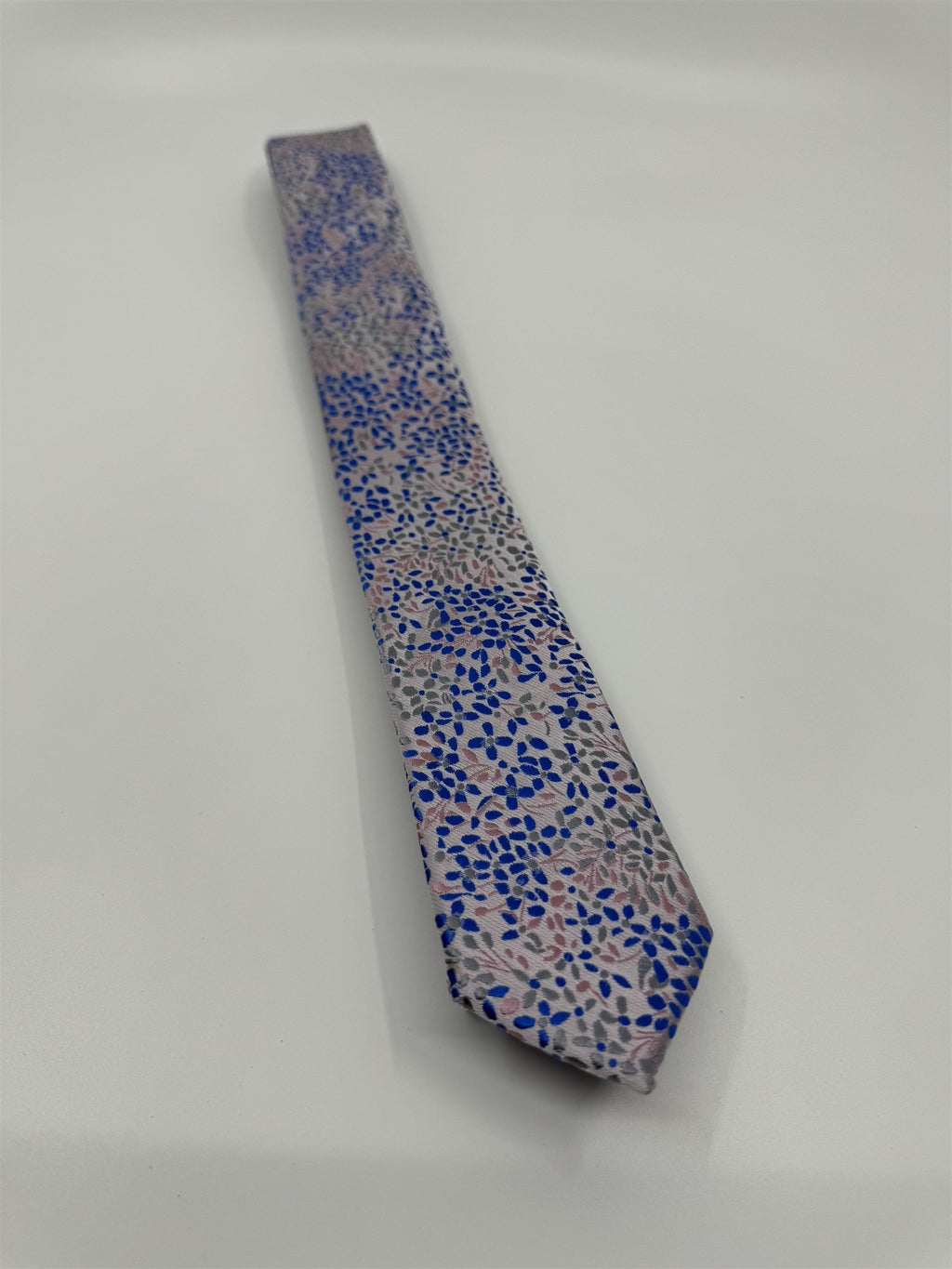 Primark Mens Tie Pink /w Blue and Gray Floral Pattern NWOT