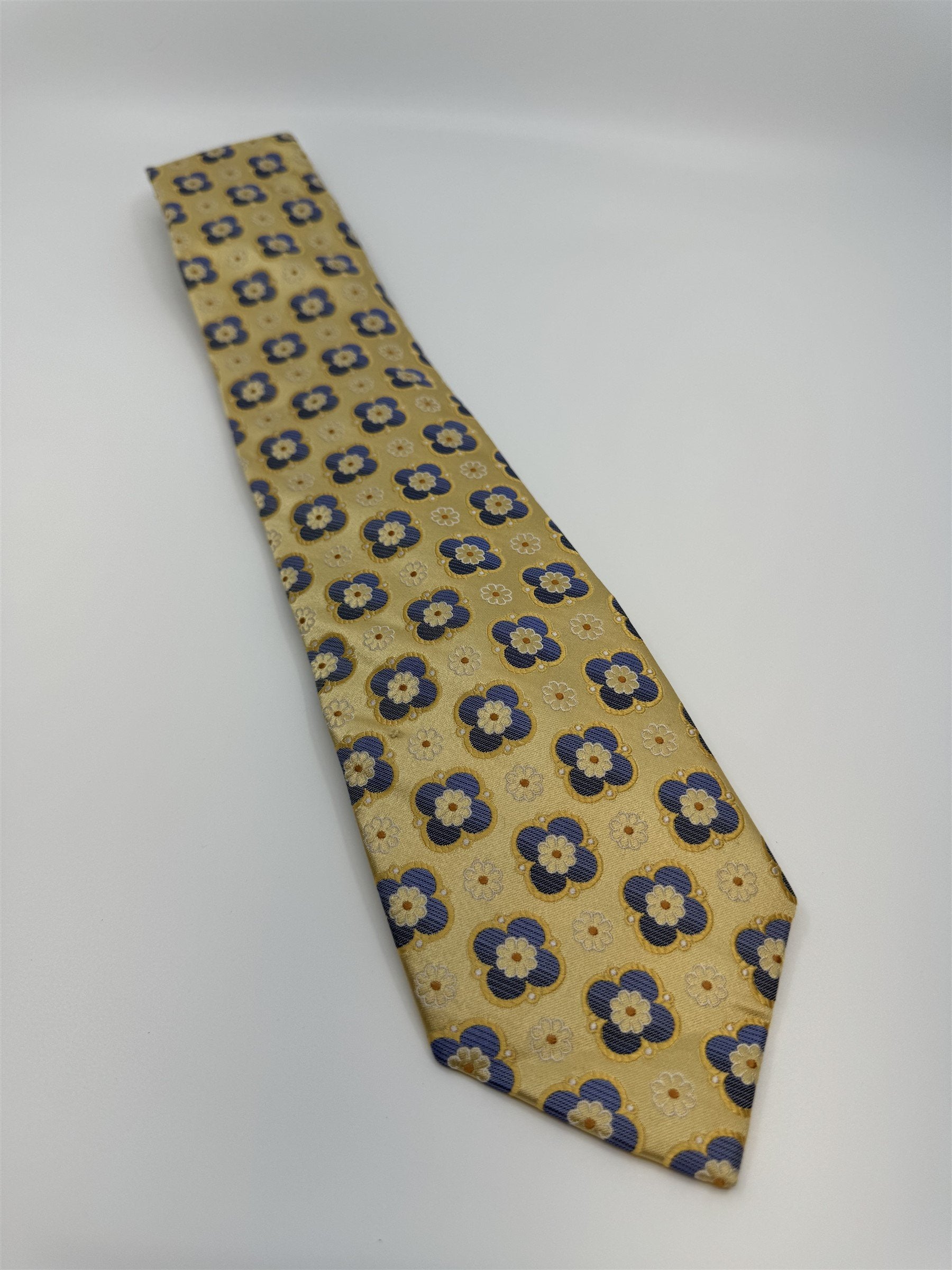 Black Brown 1826 Mens Yellow Flowers Floral Print Tie w Blue Accent NWT Silk