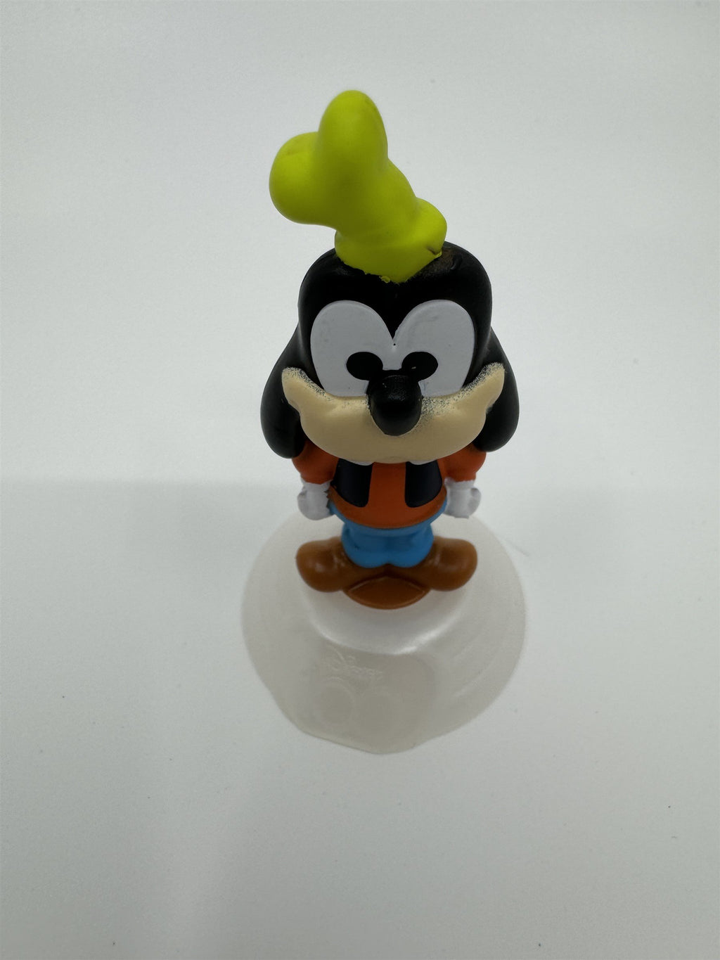 2023 McDonald's Disney's 100 Year Anniversary Happy Meal Toys Goofy & Mrs Incred
