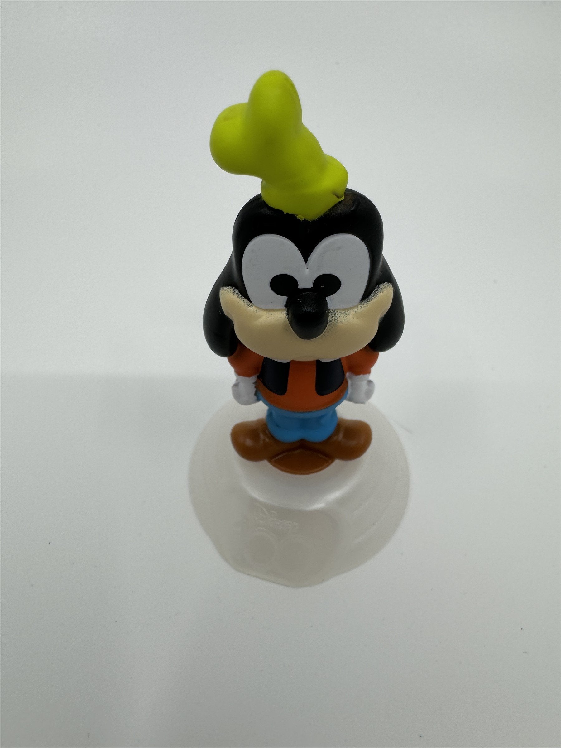 2023 McDonald's Disney's 100 Year Anniversary Happy Meal Toys Goofy & Mrs Incred