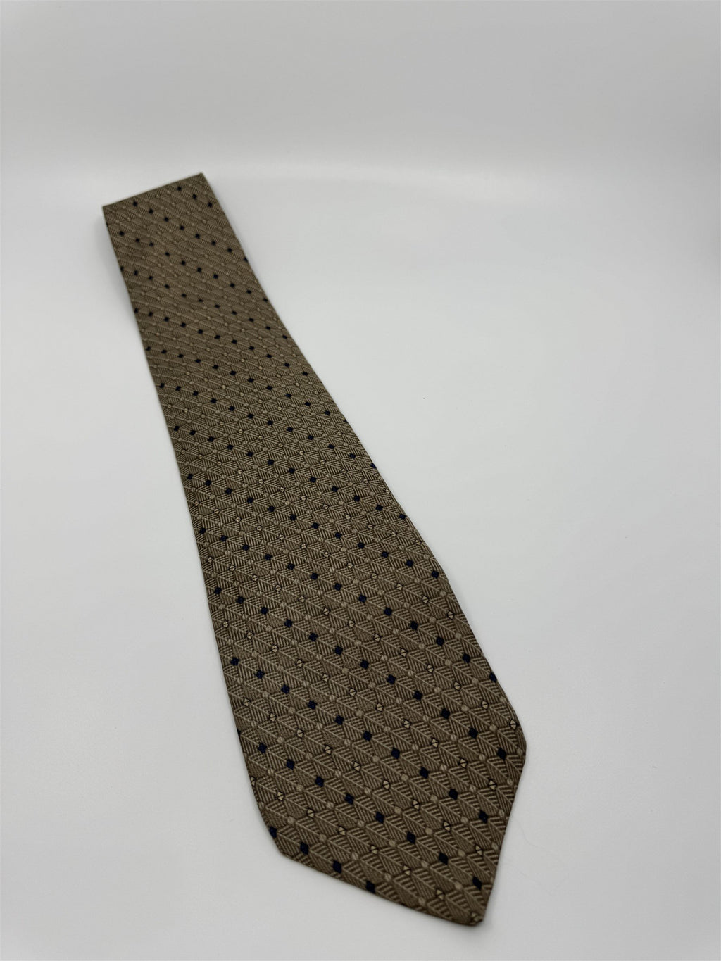Mens Nautica Made in Korea 100% Silk Neck Tie Brown/Tan/Beige Pattern