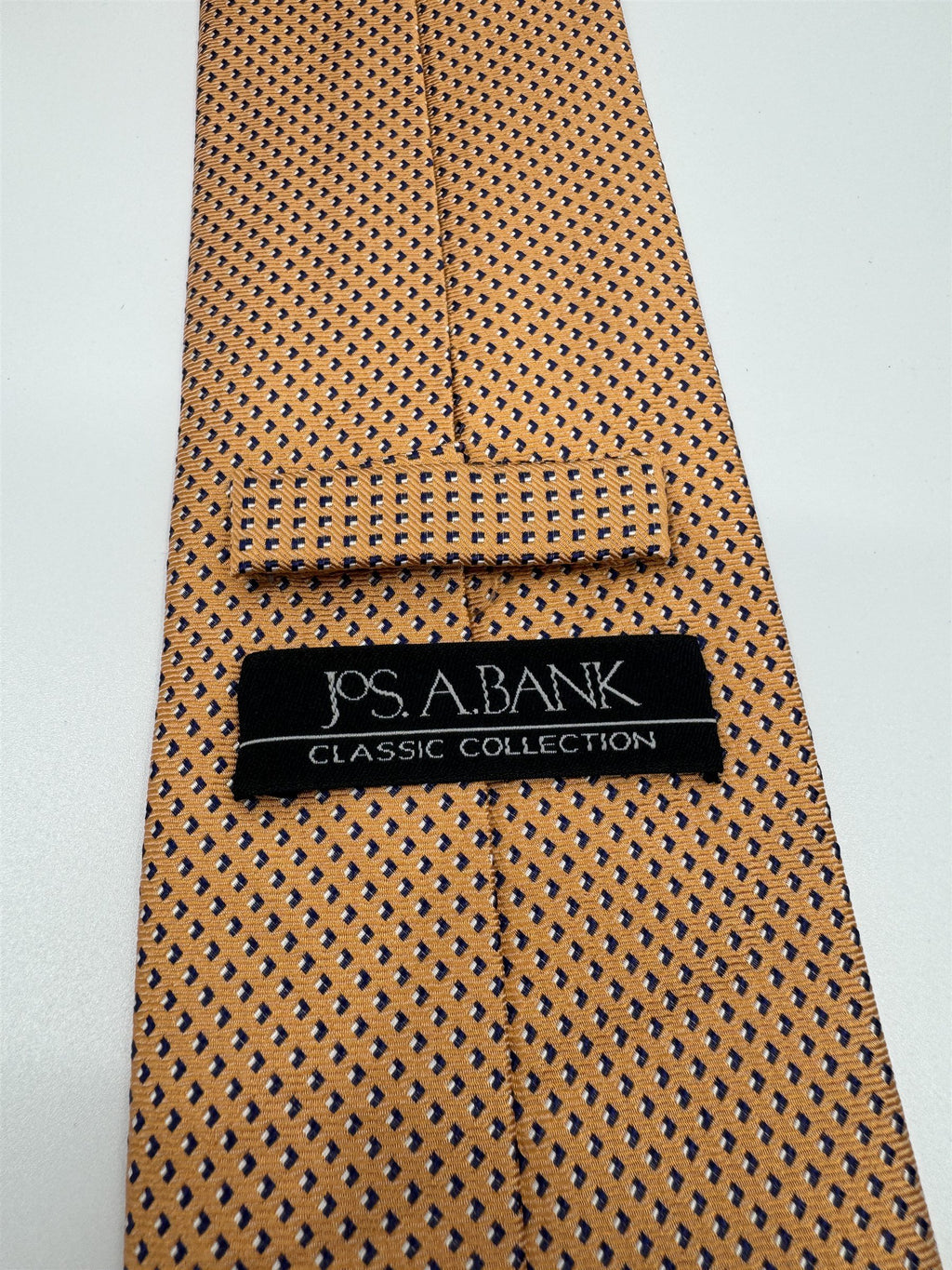 Mens Jos. A. Bank Neck Tie 100% Silk Peach /w Blue Accent Squares CLASSIC