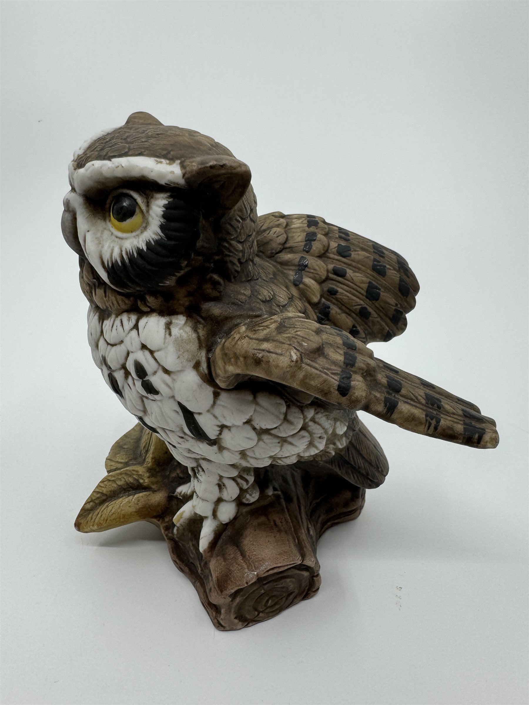 2 Vintage Owl Figurines Homco 1114 on Log Porcelain Ceramic Retro Shelf Sitter