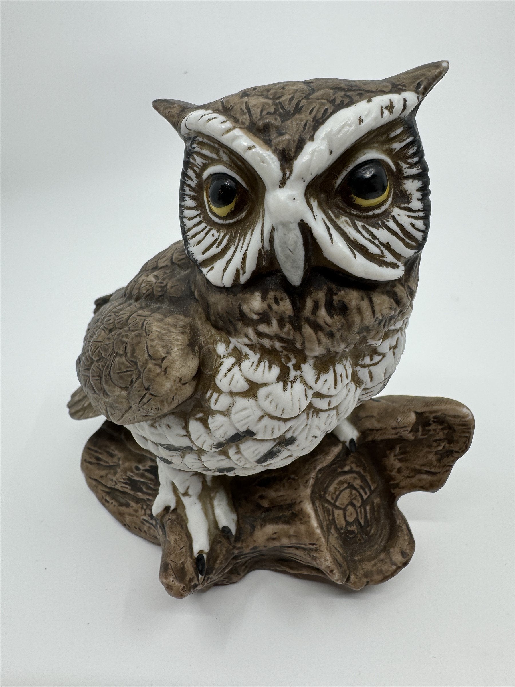 2 Vintage Owl Figurines Homco 1114 on Log Porcelain Ceramic Retro Shelf Sitter