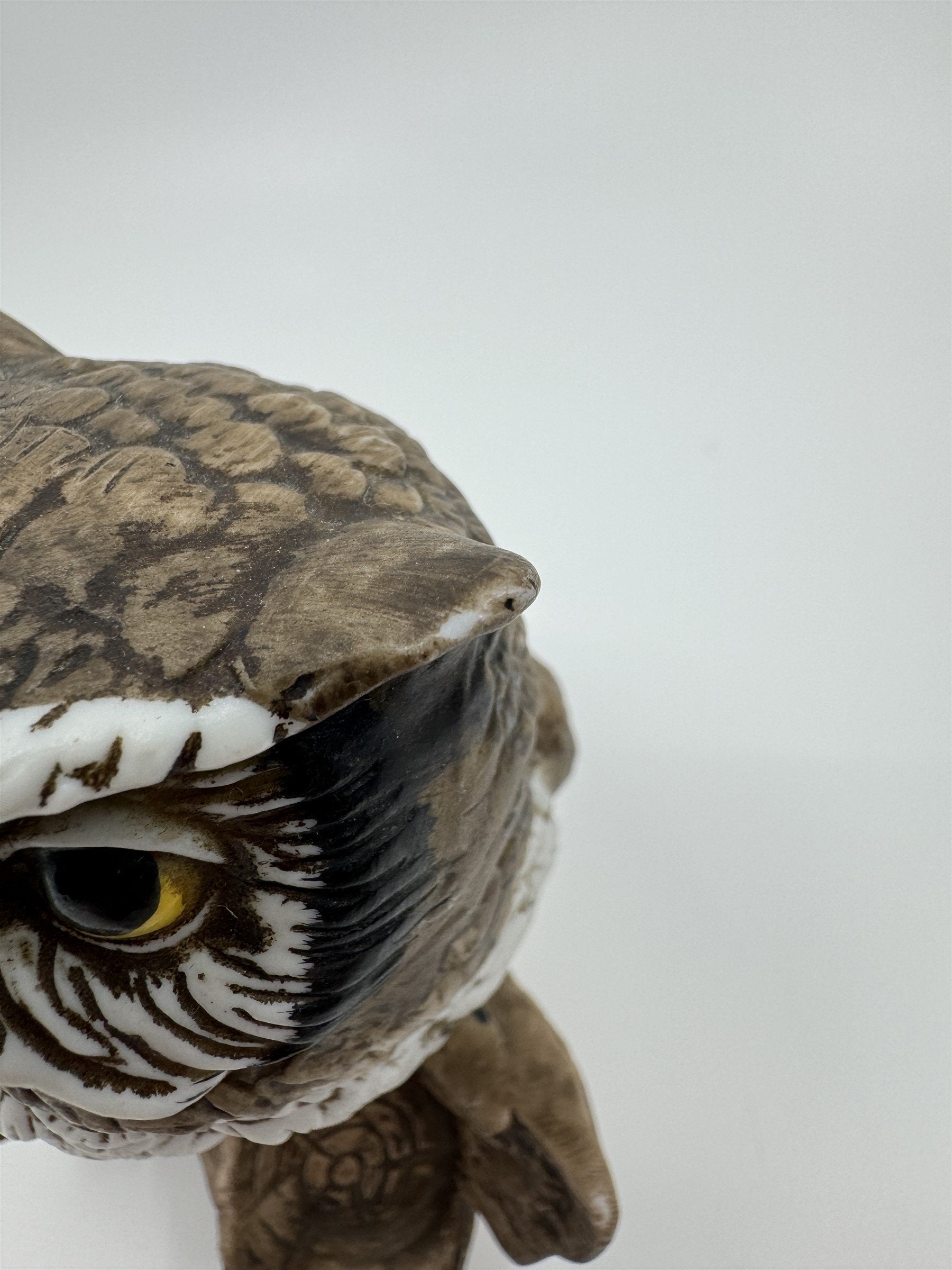 2 Vintage Owl Figurines Homco 1114 on Log Porcelain Ceramic Retro Shelf Sitter