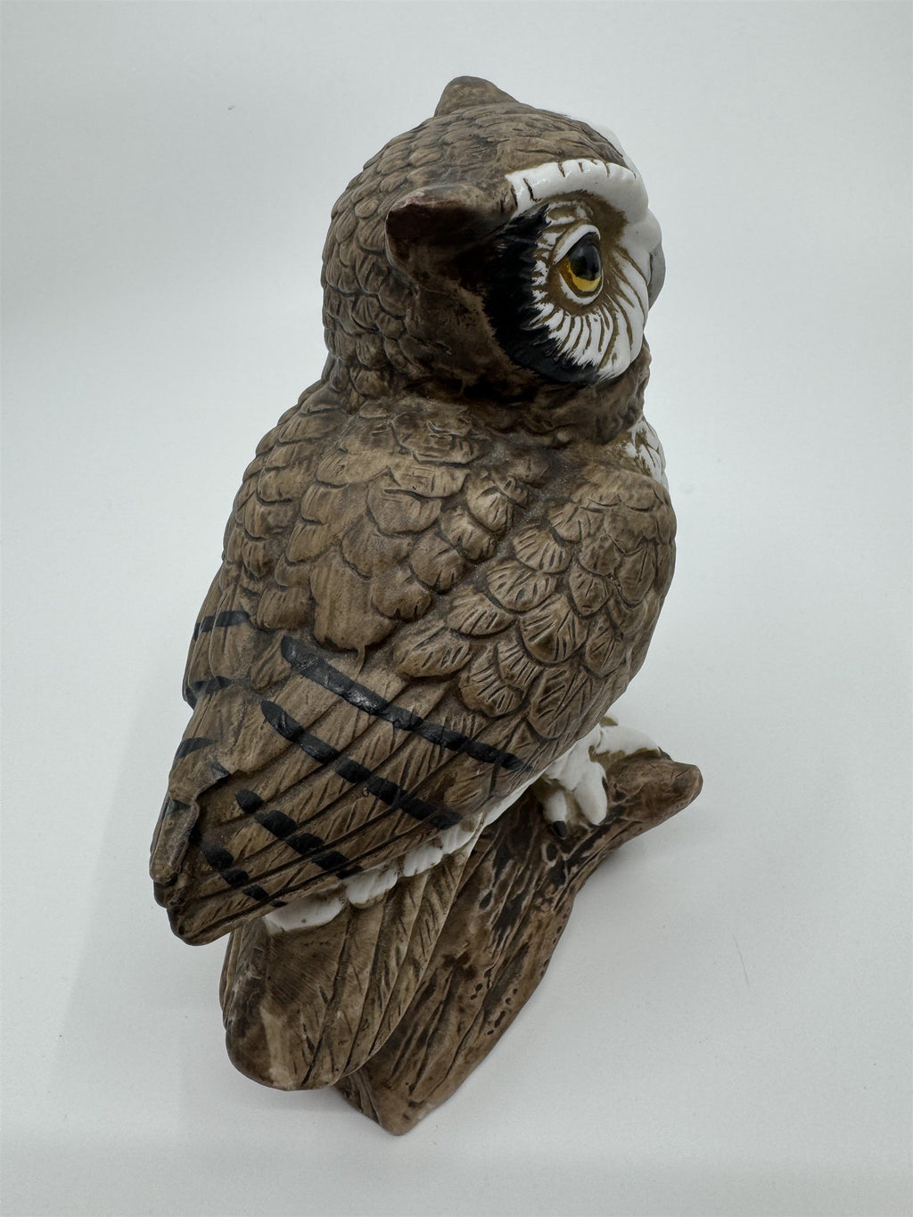 2 Vintage Owl Figurines Homco 1114 on Log Porcelain Ceramic Retro Shelf Sitter