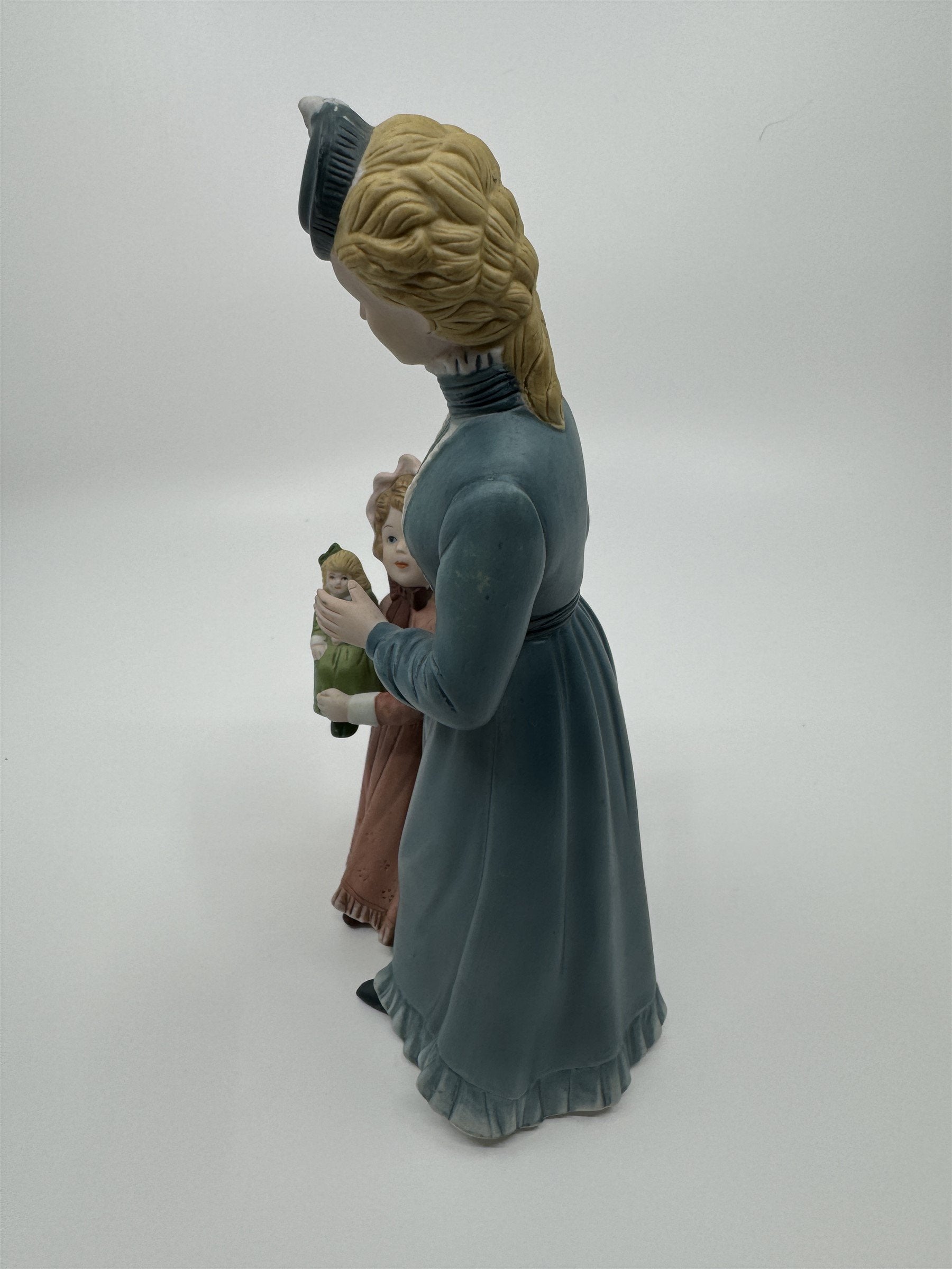 HOMCO Home Interiors Porcelain Figurine Sunday Stroll 8812 VGC Mother Daughters