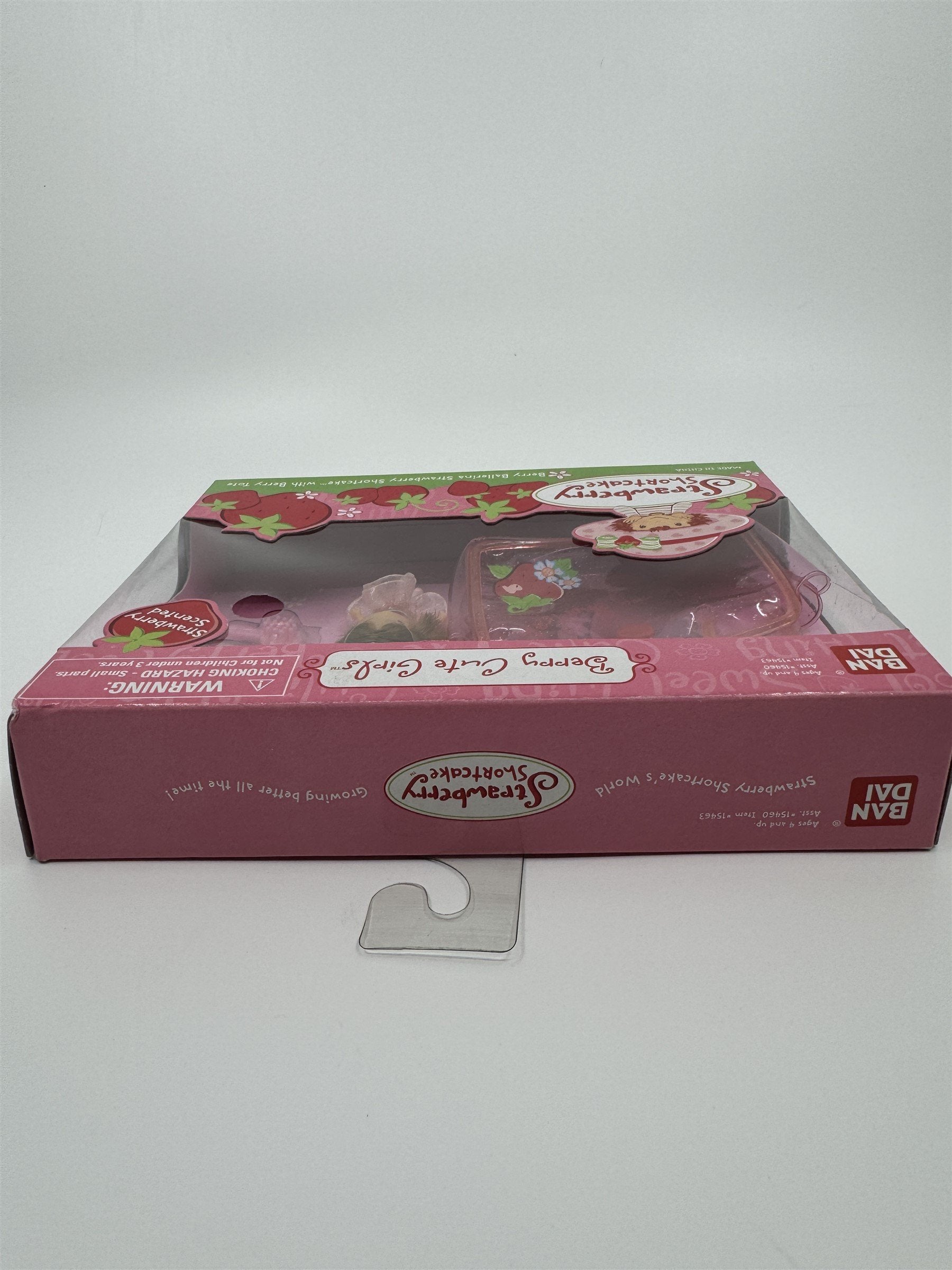 Strawberry Shortcake Berry Ballerina Strawberry Shortcake with Berry Tote Pink