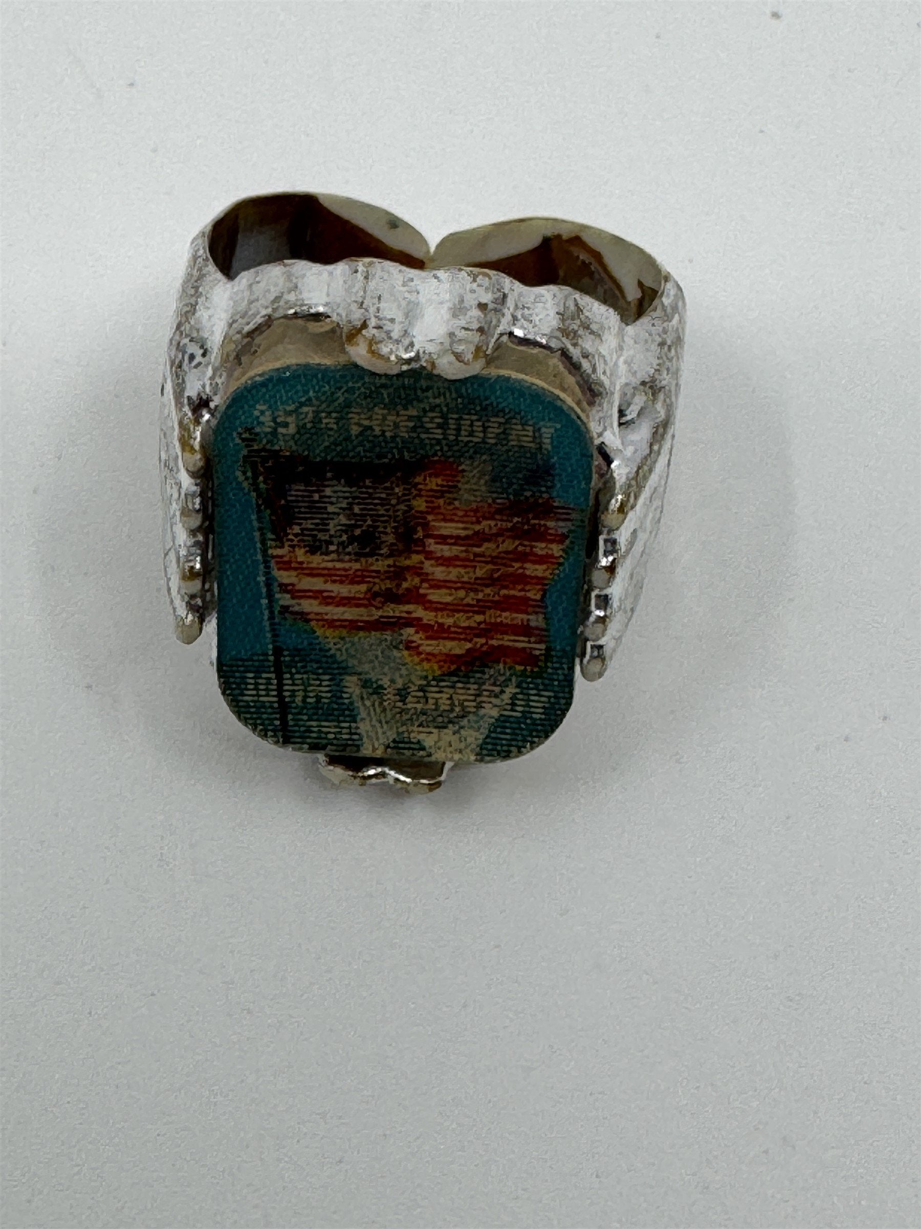 1960's John F Kennedy JFK American Flag 35th President Plastic Toy Flicker Ring