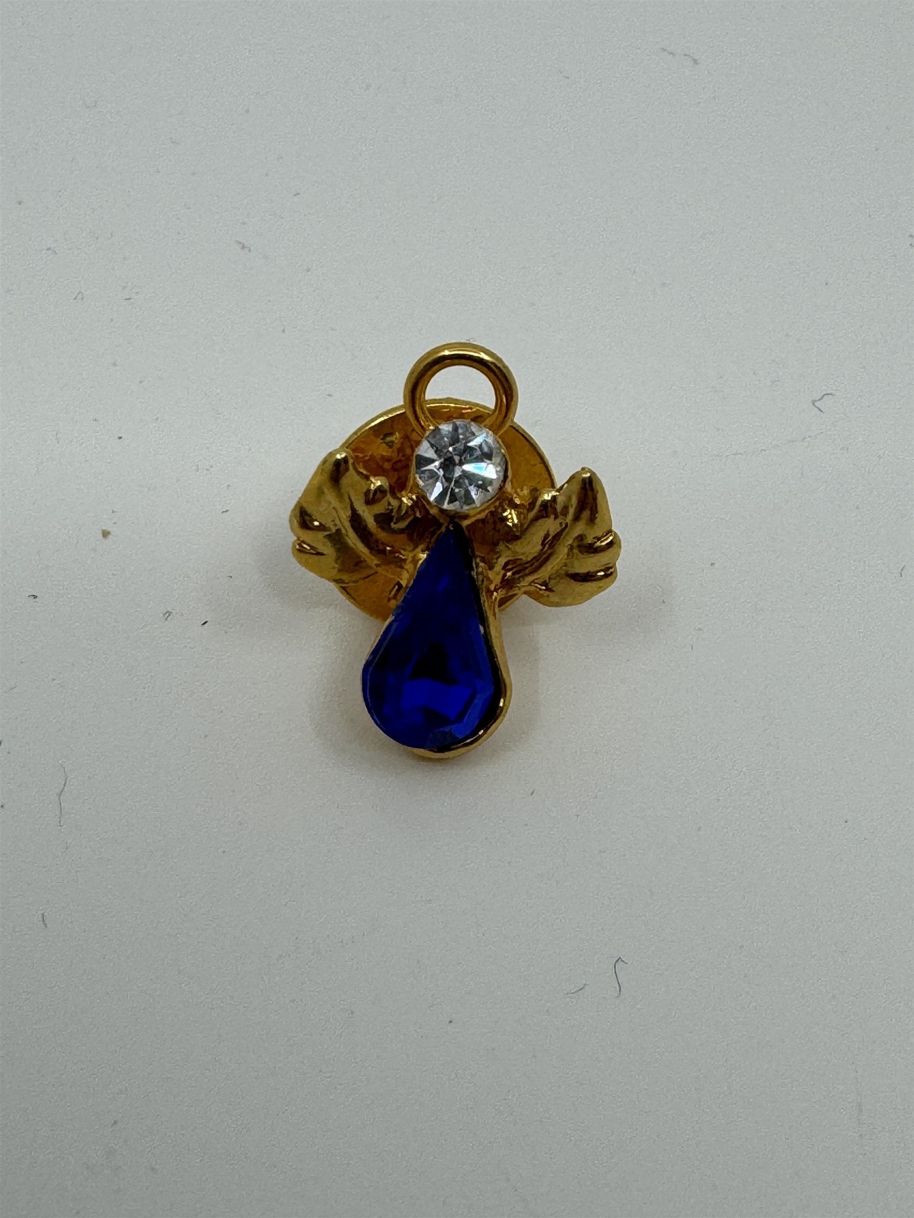 Vintage Heavenly Angel Faux Stones Gold Tone Enamel Lapel Pin Sapphire Stone