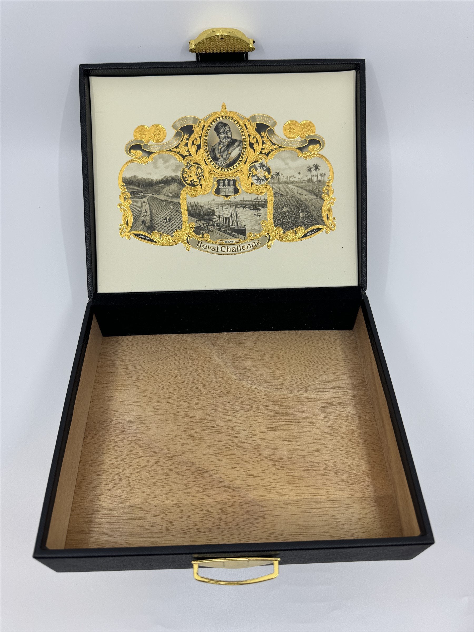 Gurkha Cigar Box Royal Challenge 1887 England Sumatra Jamaica Wood Leather Box
