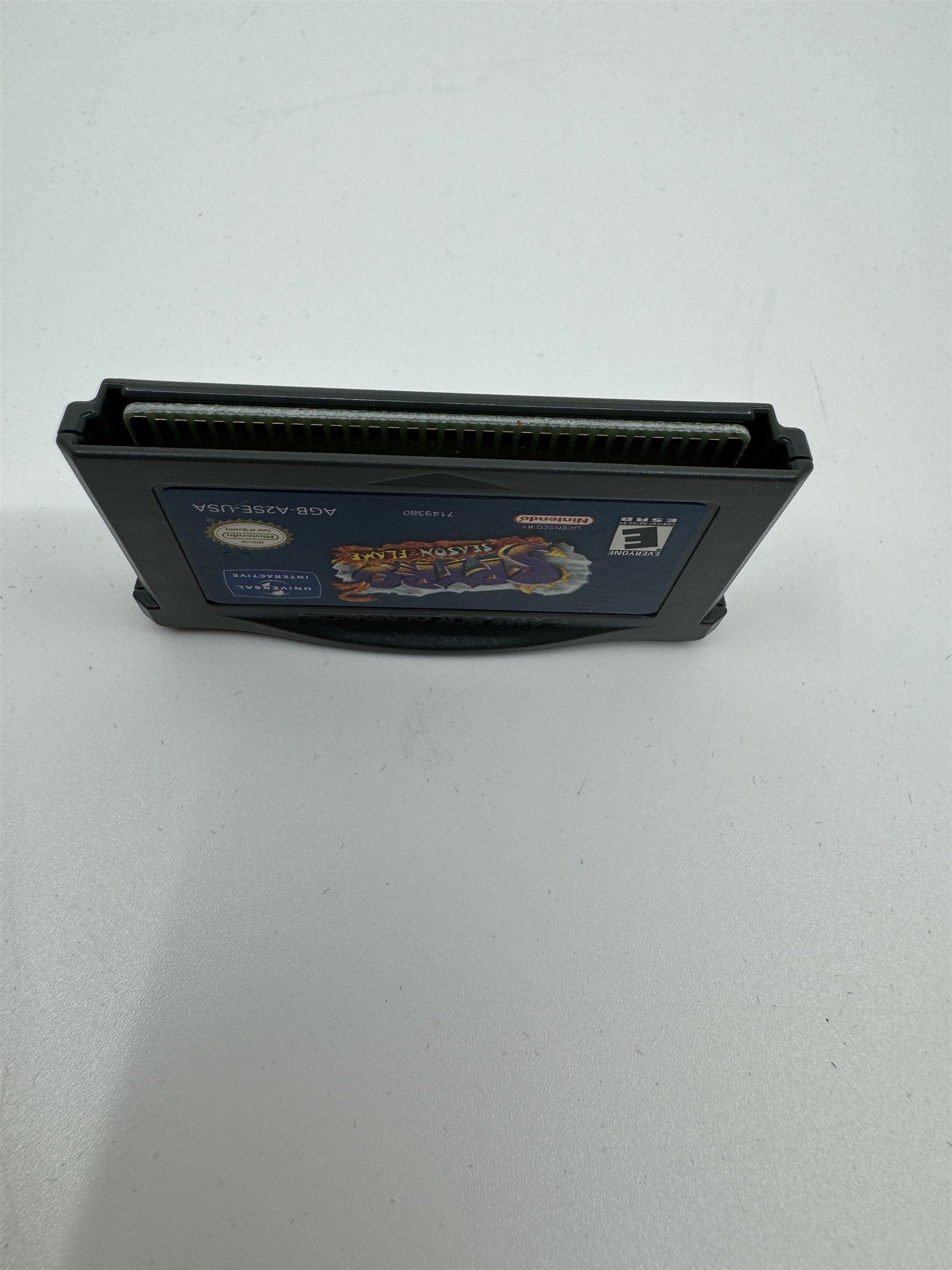 Spyro 2: Season of Flame Cartridge Nintendo Game Boy Advance