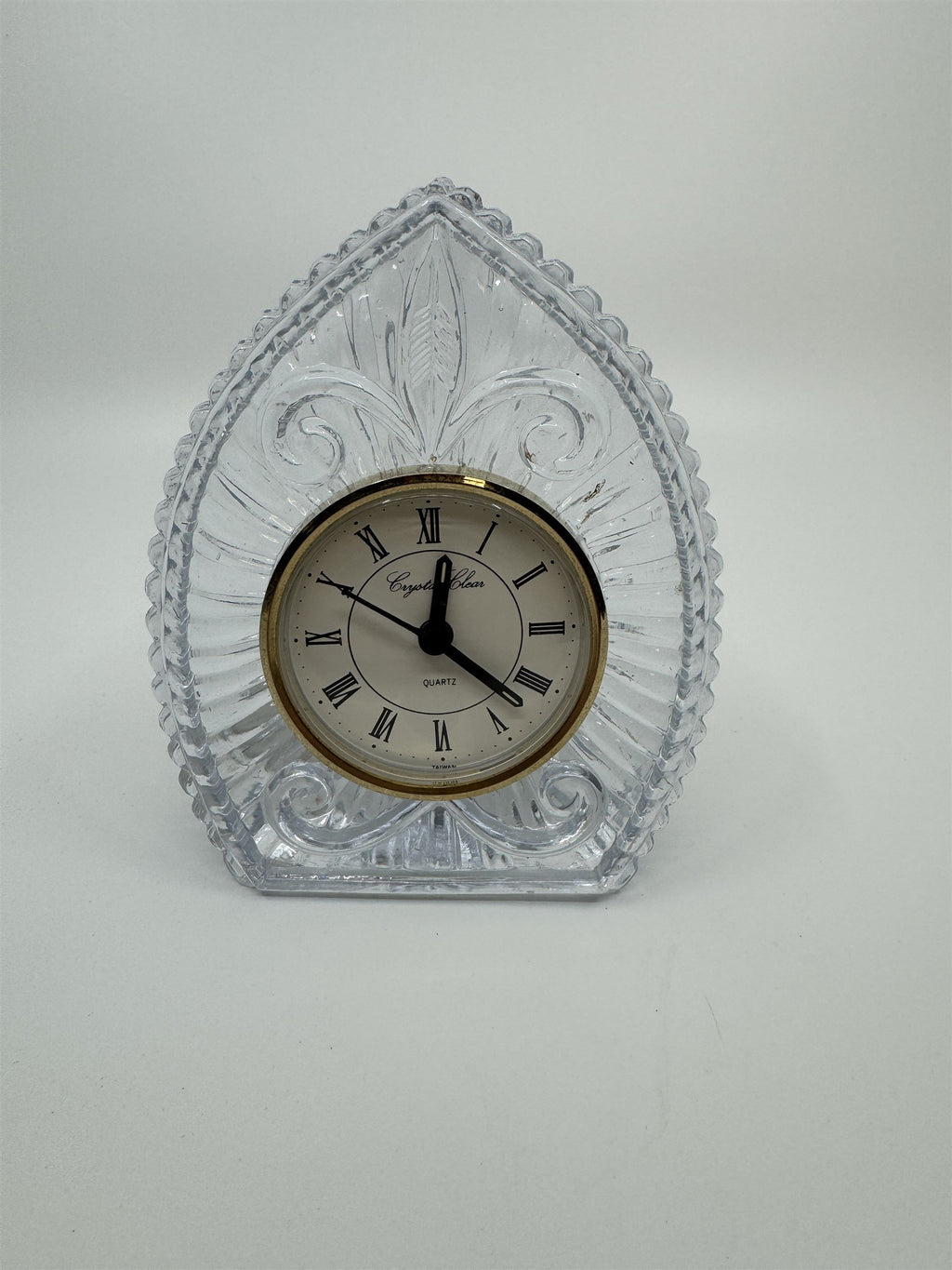 Vintage Crystal Clear 24% Lead Crystal Mantle Desk Clock Teardrop Point Taiwan