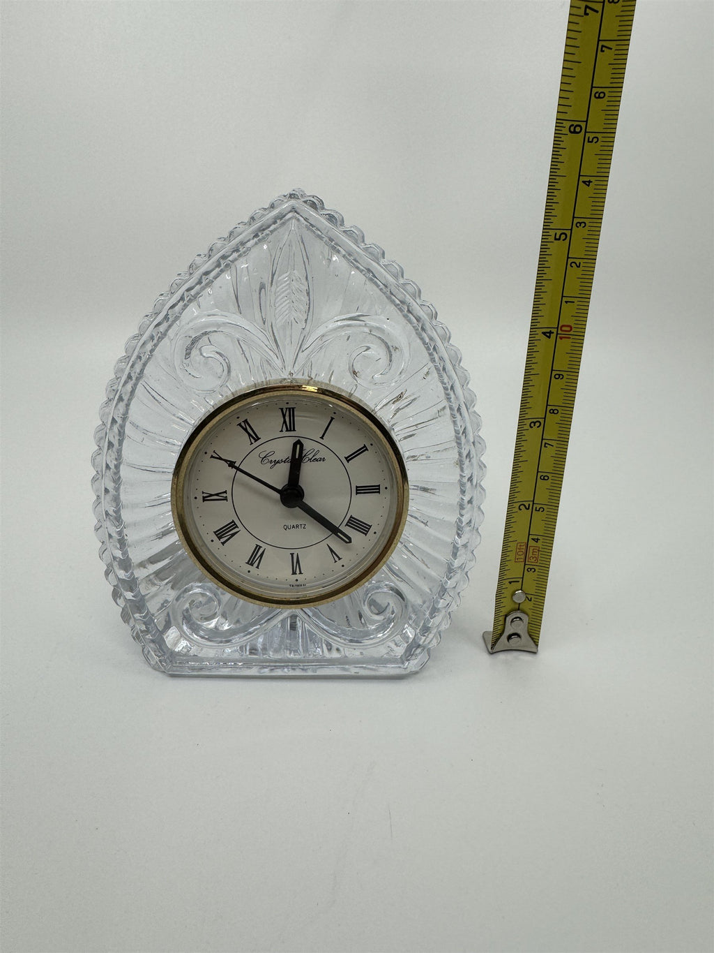 Vintage Crystal Clear 24% Lead Crystal Mantle Desk Clock Teardrop Point Taiwan