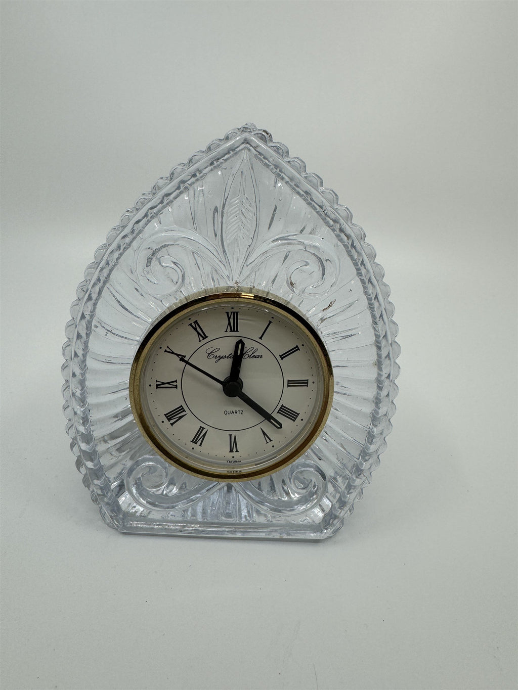 Vintage Crystal Clear 24% Lead Crystal Mantle Desk Clock Teardrop Point Taiwan