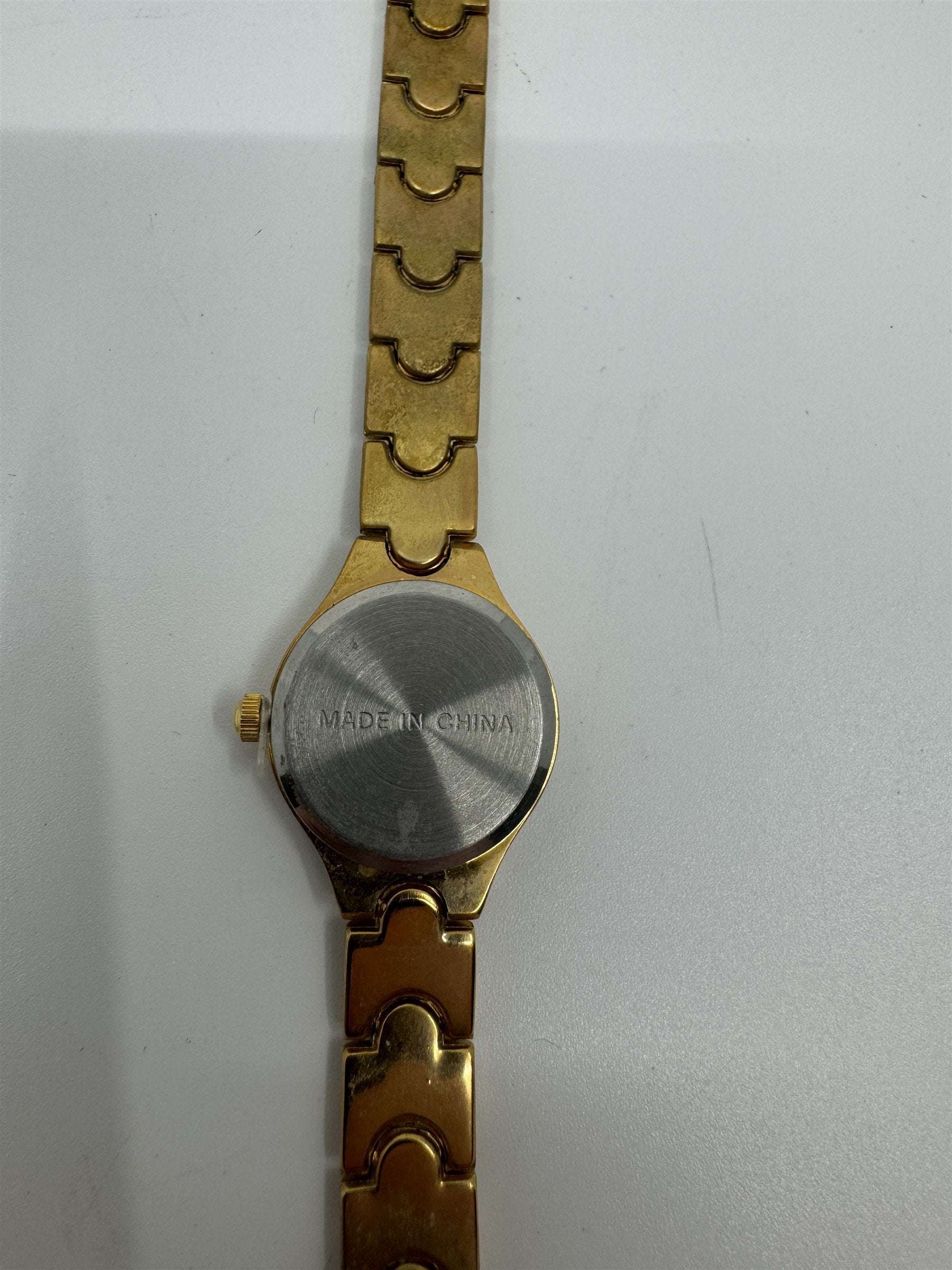 Vintage Quartz Japan Movement Womens Gold Silver Toned Watch Flower Safari Luxe