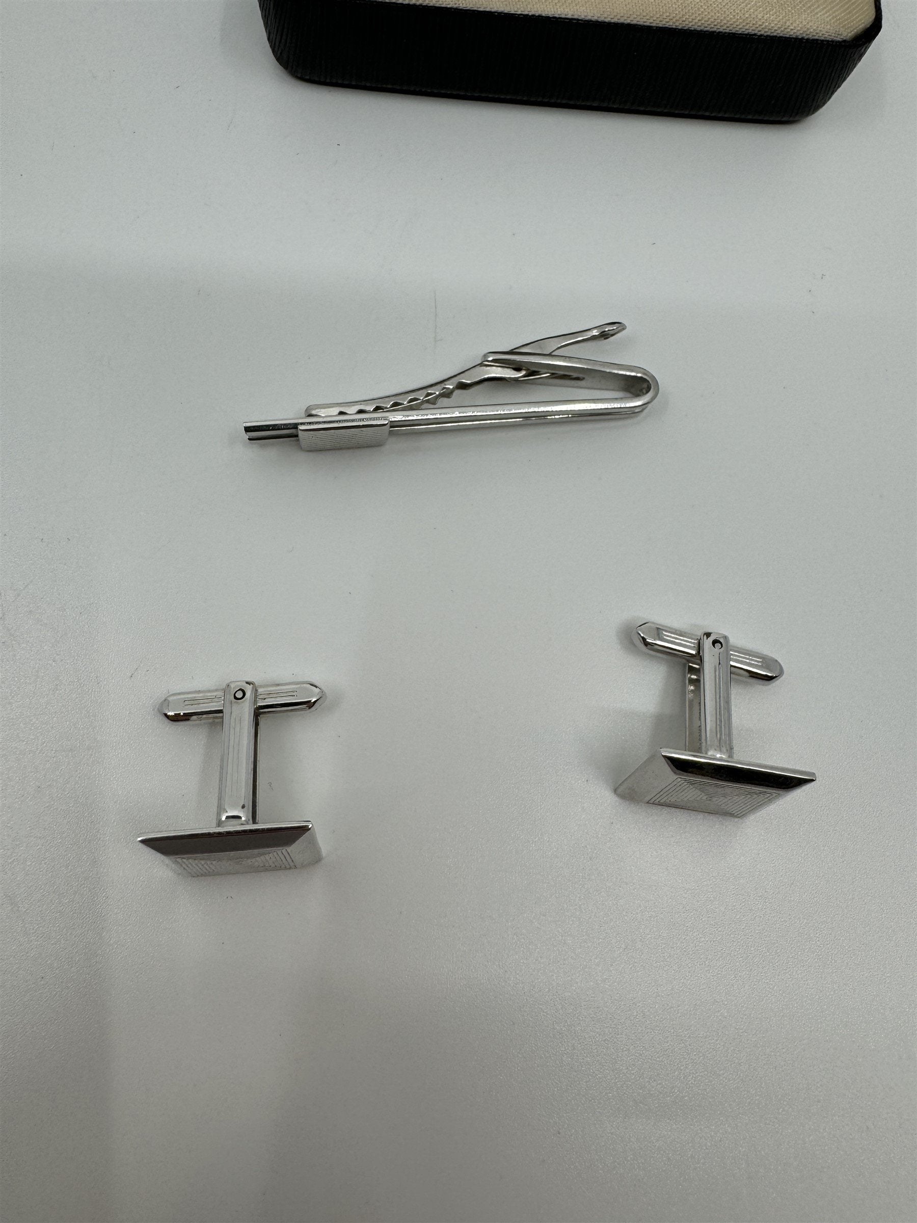 Hickok USA Cufflinks and Tie Bar Clip Clasp Silver Metal Original Box