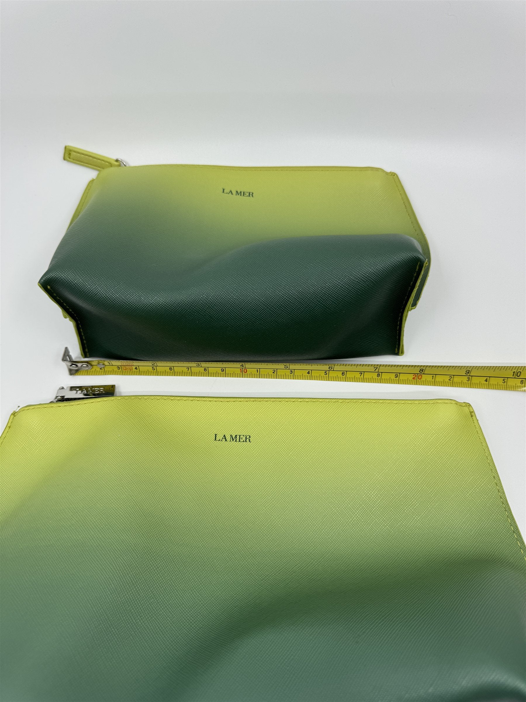 Set of 2 Small and Large La Mer Cosmetics Promo Makeup Bags in Green Hombre