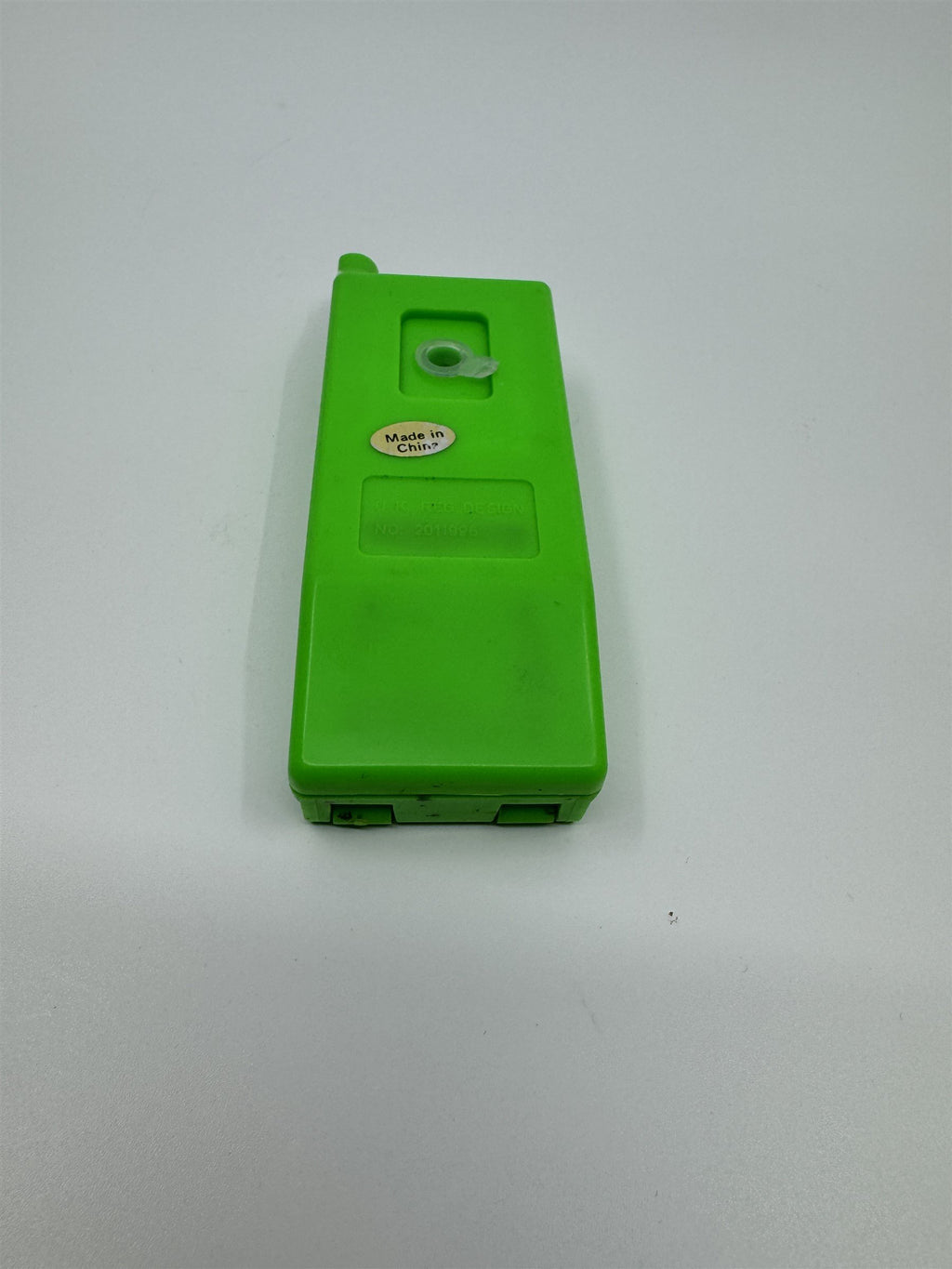 Vintage Toy Cellphone Prank Water Gun Self-Squirter Green Plastic Resin Toy