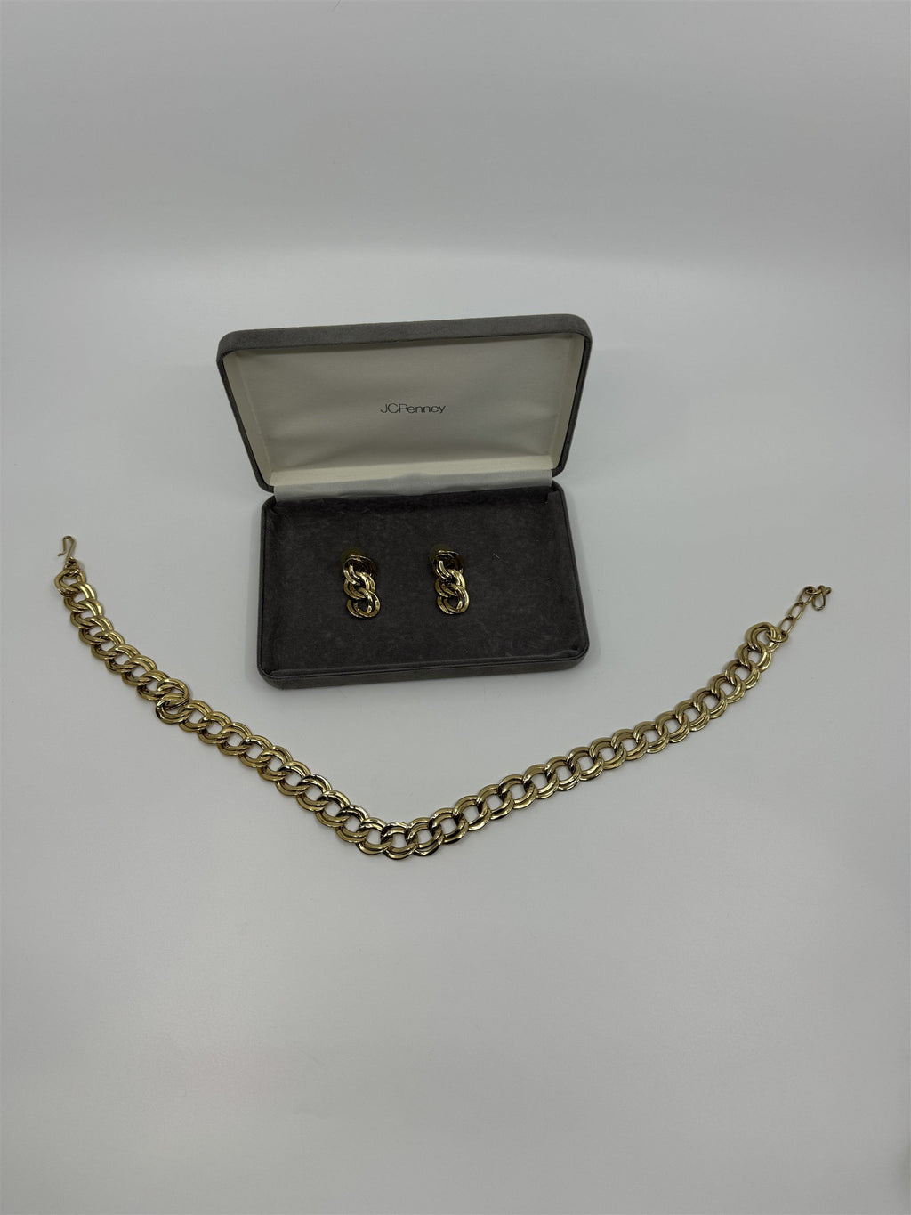 Premium Rope Gold Toned Costume Jewelry JC Penney Necklace and Earrings Set