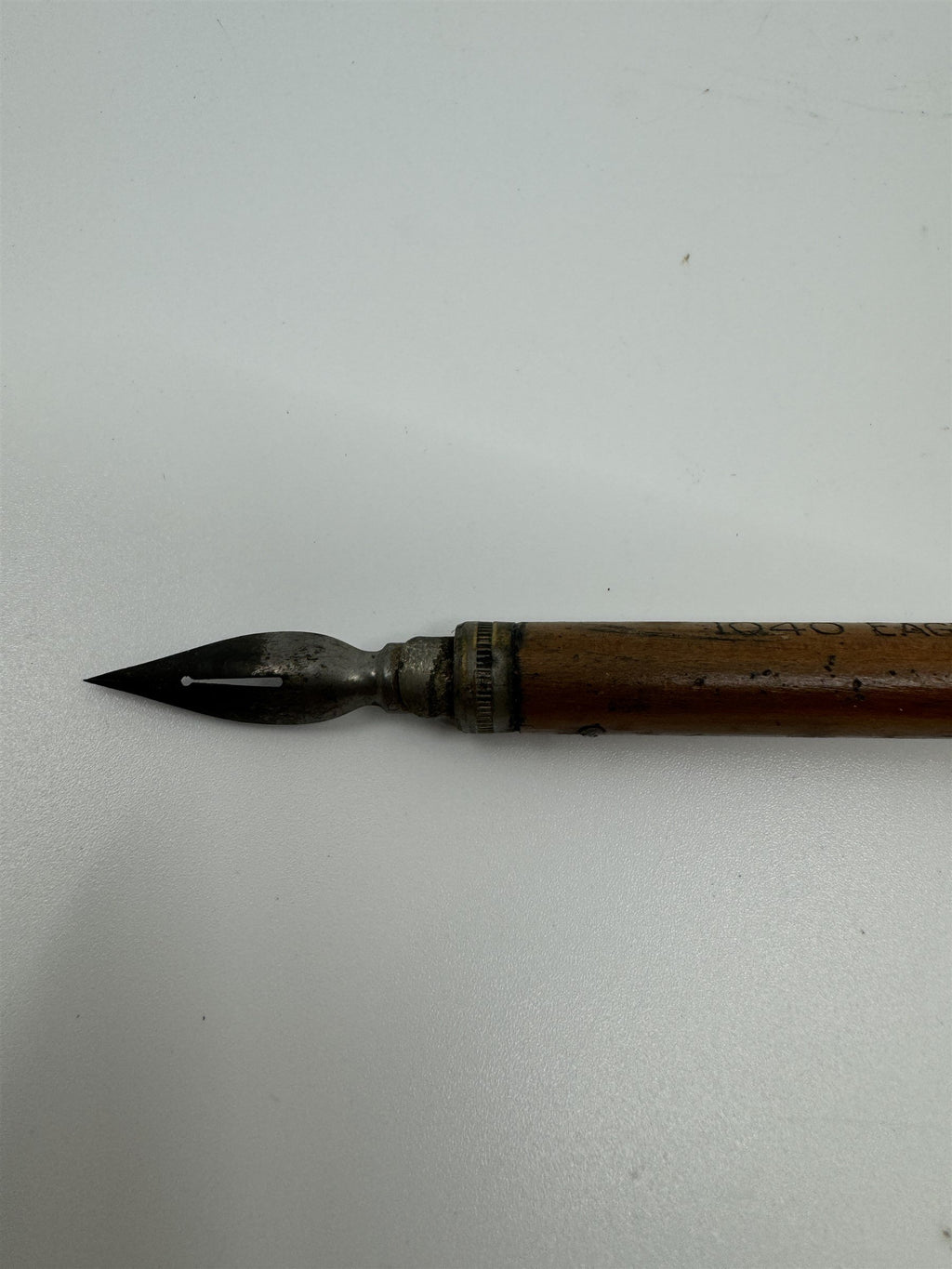Vintage 1040 Eagle Pencil Co. New York Wooden Ink Dip Pen Metal Nib