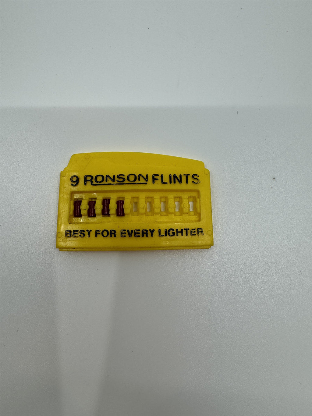 Vintage 4x Ronson Flints in Ronson "Nine-Flinter" Yellow Case Made in USA